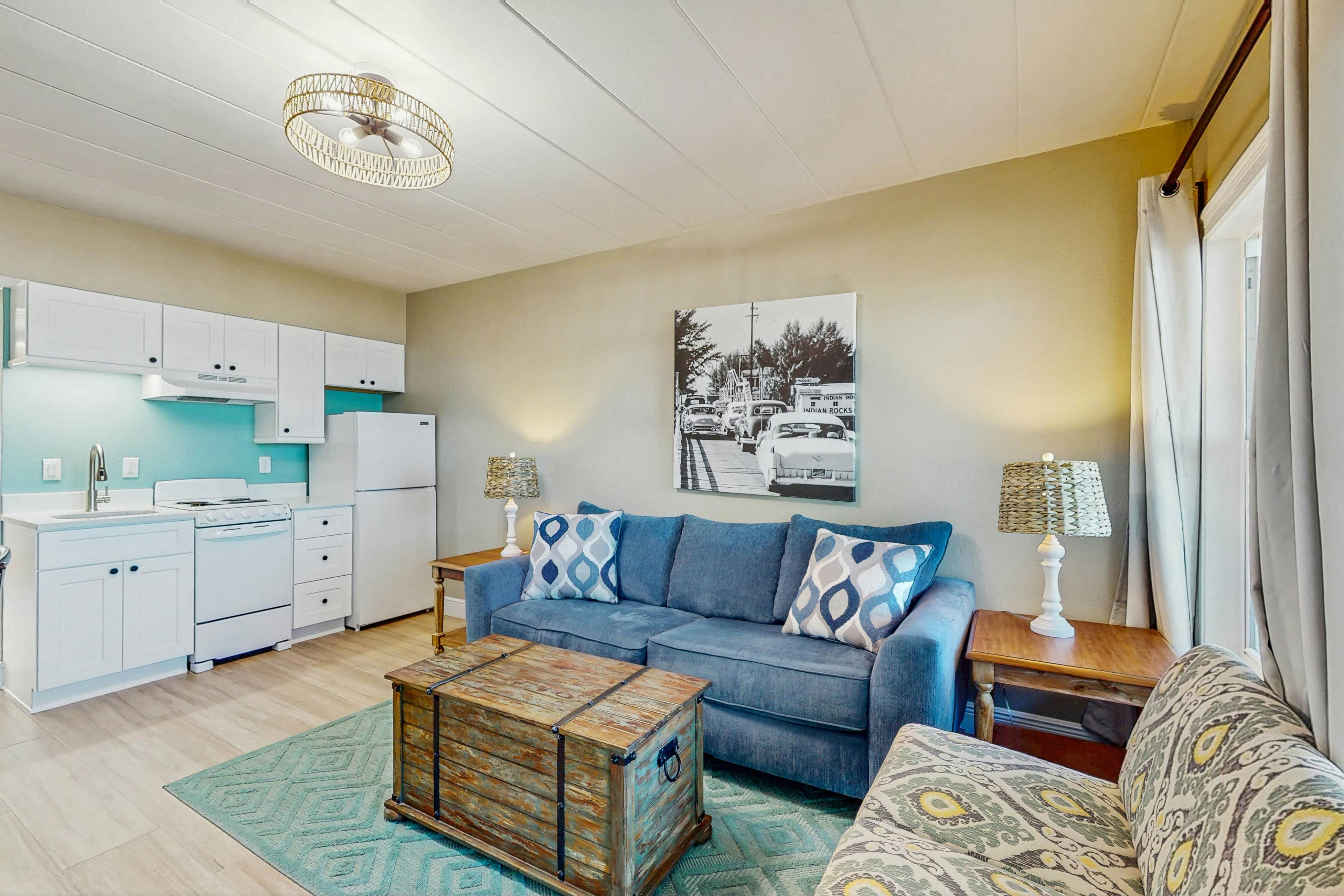 Beachfront condo on ground floor with full kitchen & central AC