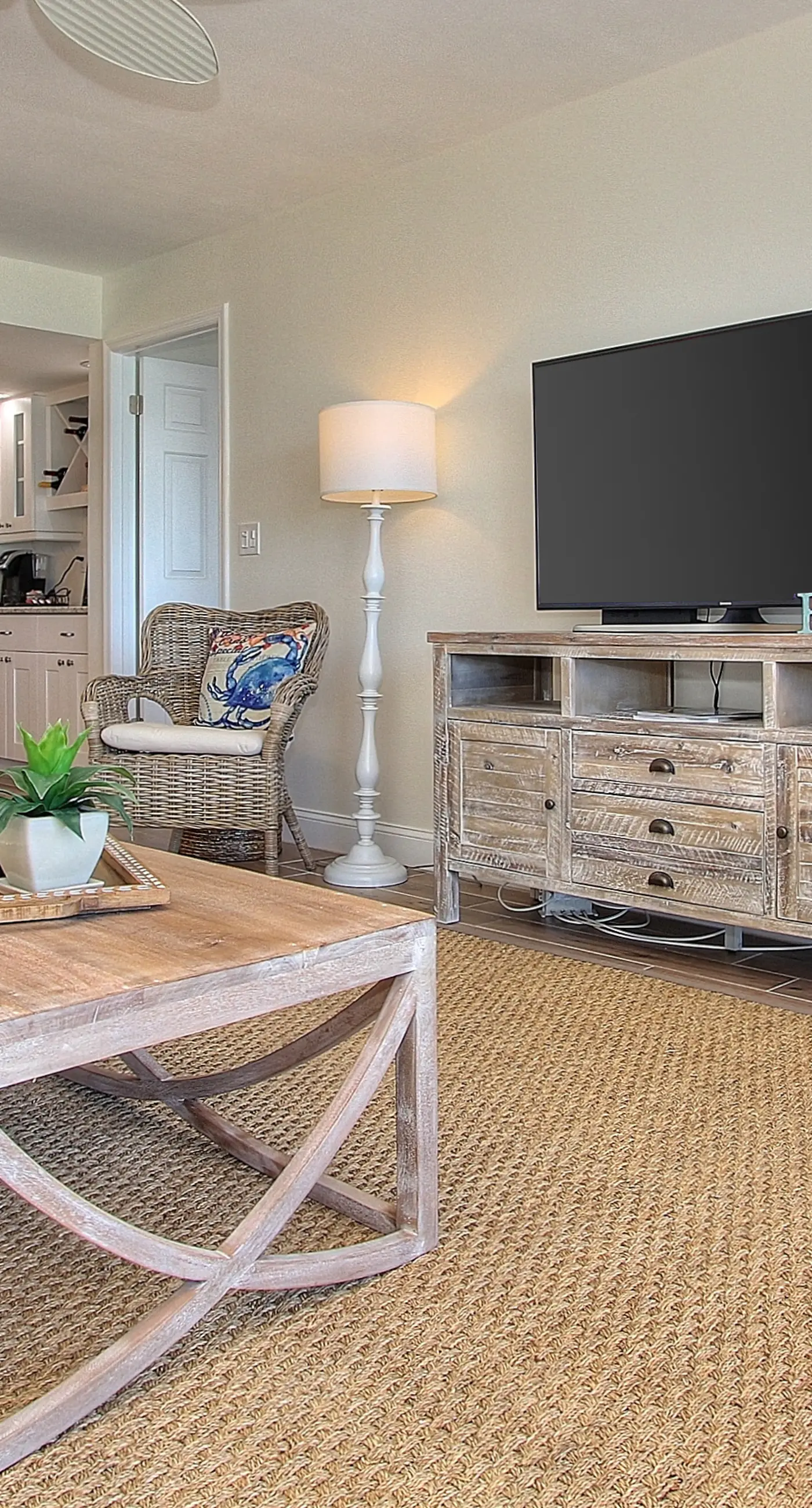 Beachfront condo with lovely Gulf view and heated pool