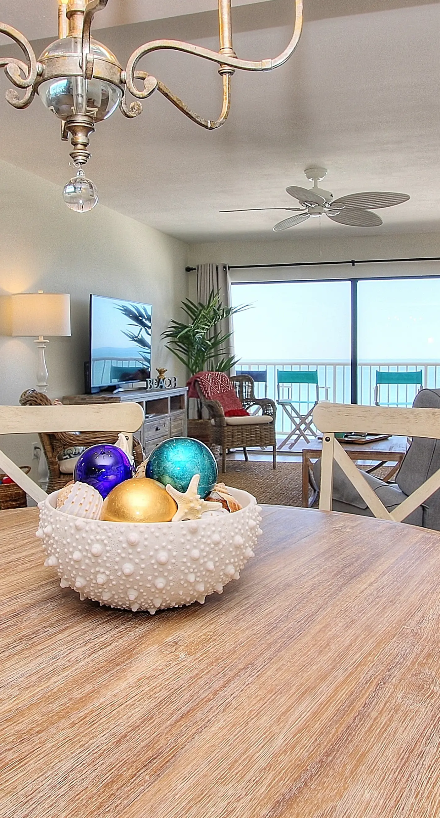 Beachfront condo with lovely Gulf view and heated pool