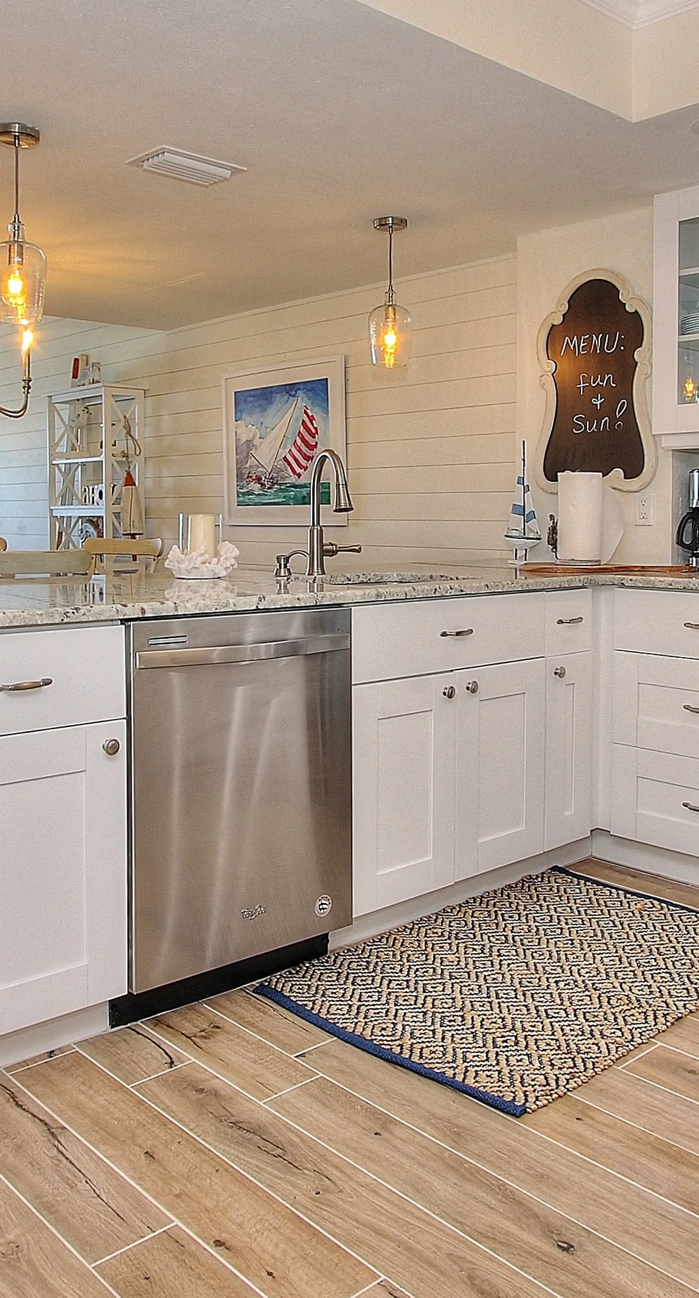 Beachfront condo with lovely Gulf view and heated pool