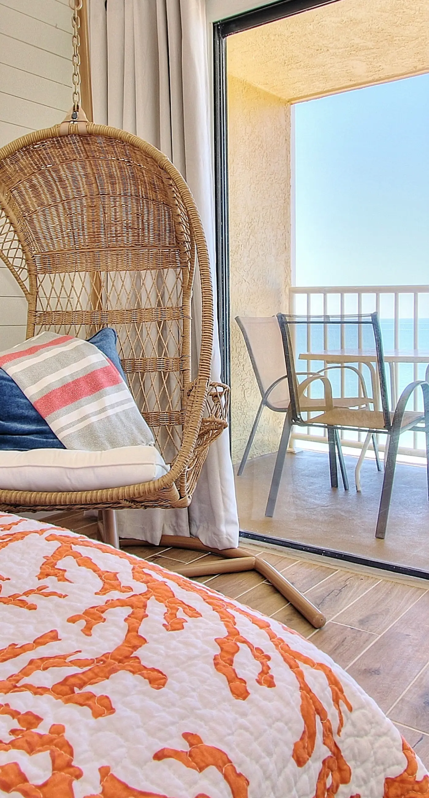 Beachfront condo with lovely Gulf view and heated pool