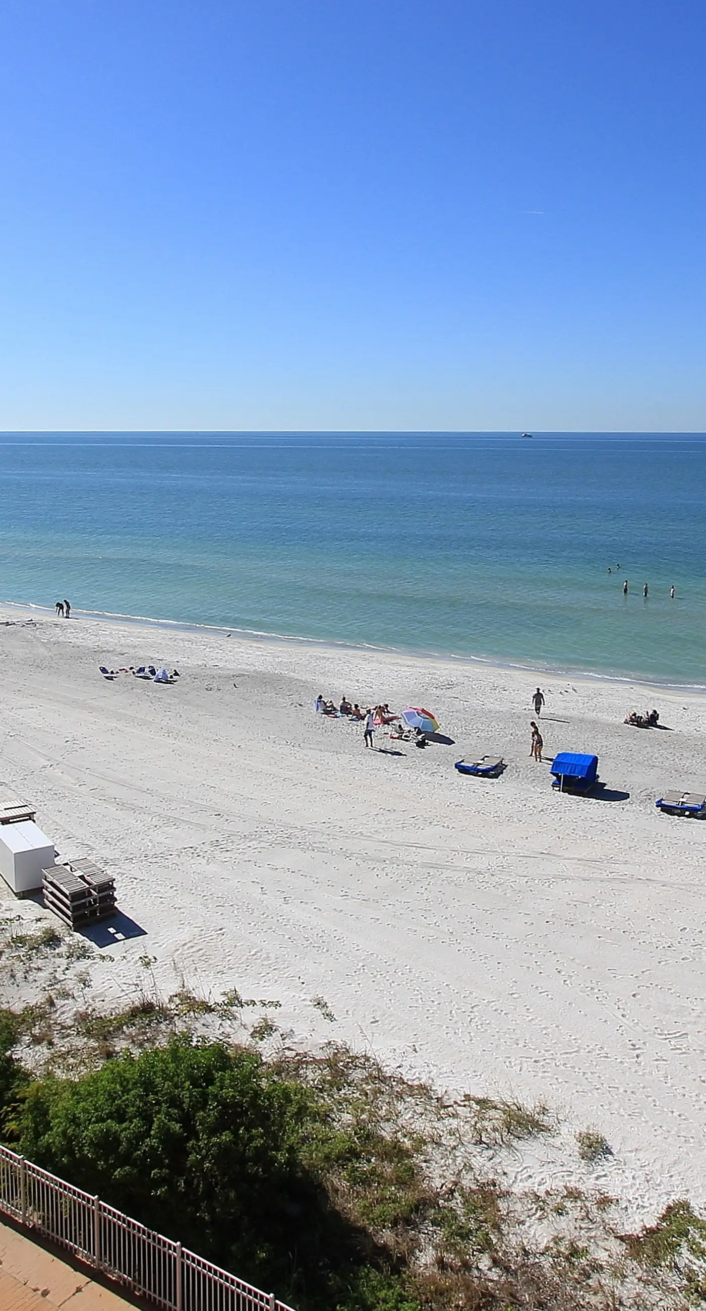 Beachfront condo with lovely Gulf view and heated pool