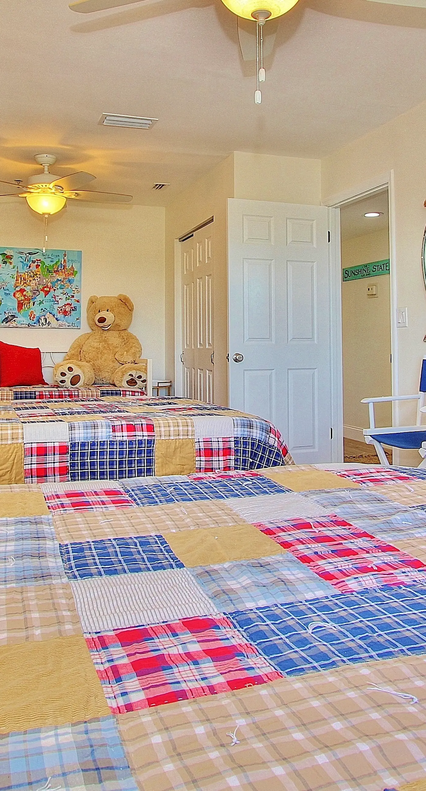 Beachfront condo with lovely Gulf view and heated pool