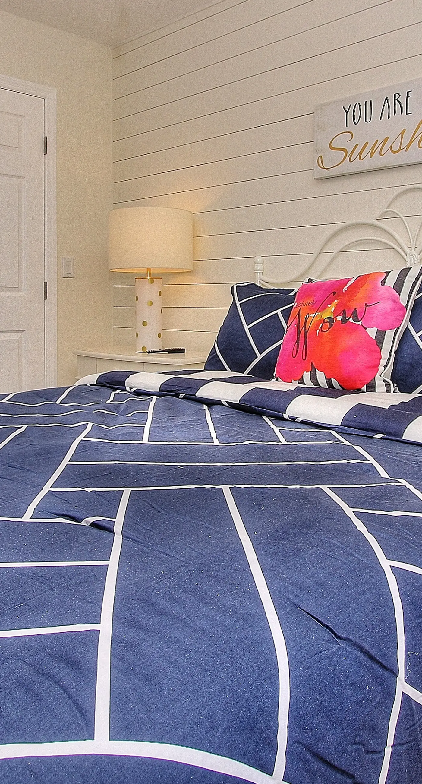 Beachfront condo with lovely Gulf view and heated pool