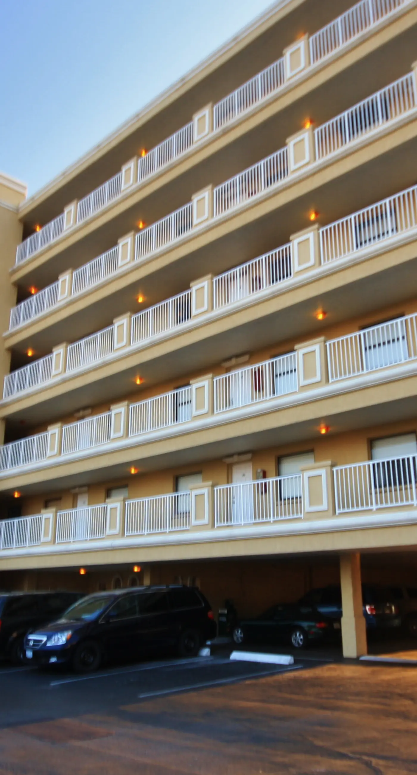 Beachfront condo with lovely Gulf view and heated pool