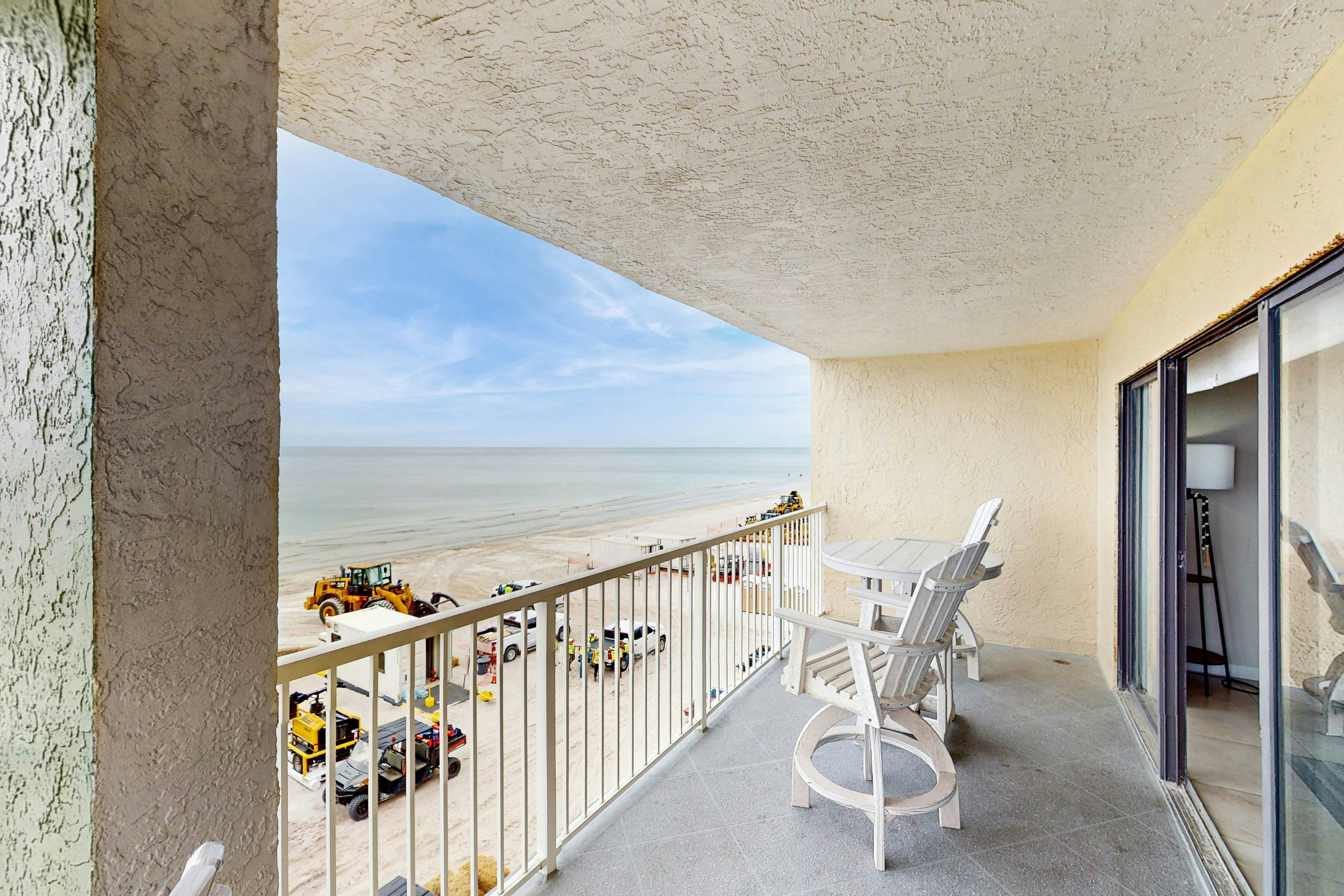 Coastal condo with sweeping Gulf views & wraparound balcony - dogs welcome