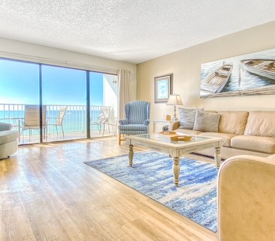 Beachfront coastal condo with private balcony WD on site heated pool and grills