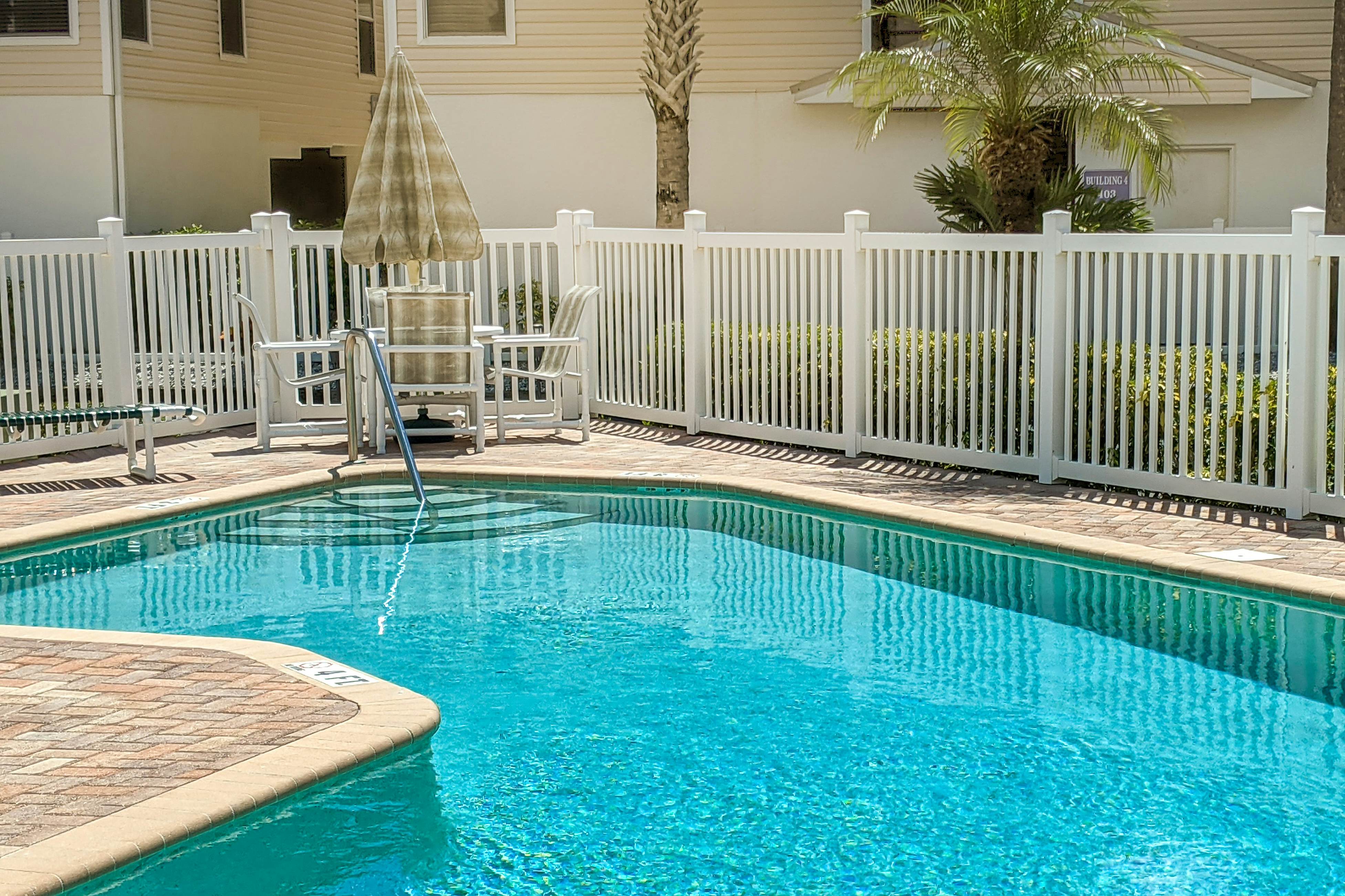 Intracoastal gem with kayaks, paddleboards & pool access - walk to beach