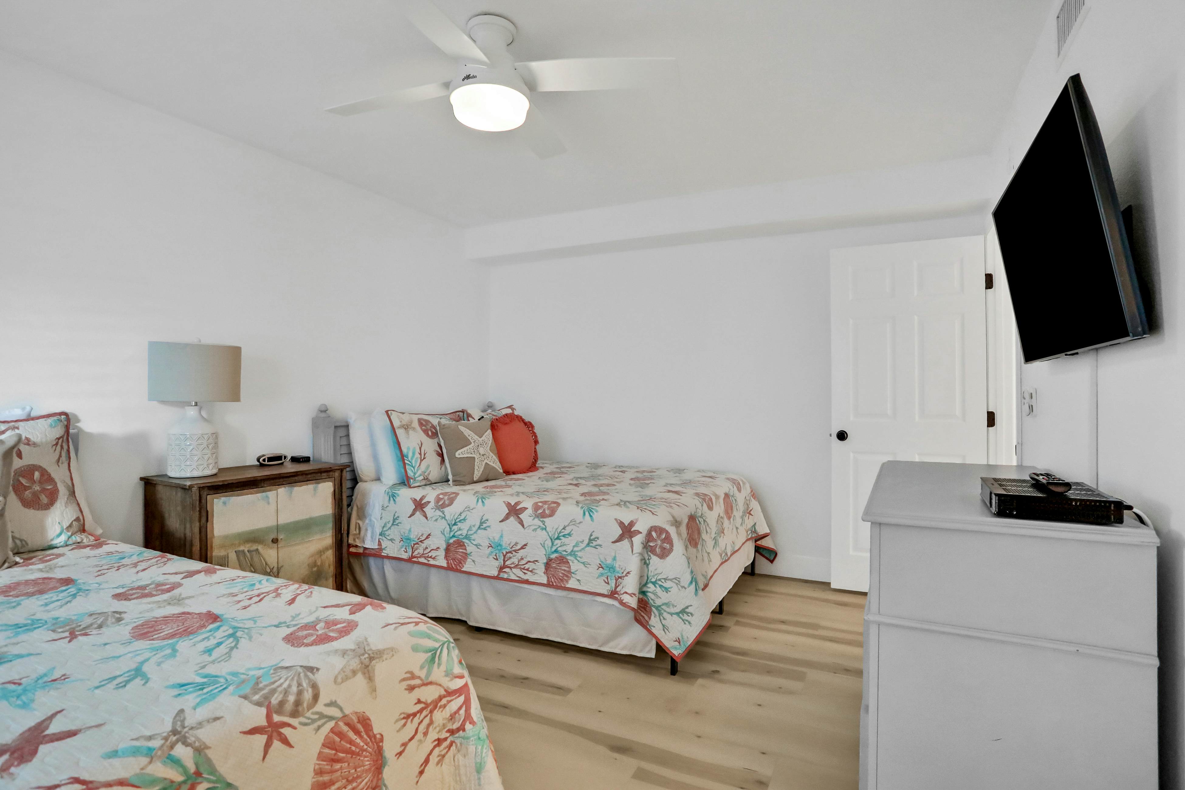 Perfectly poised condo with fabulous Gulf and Intracoastal views