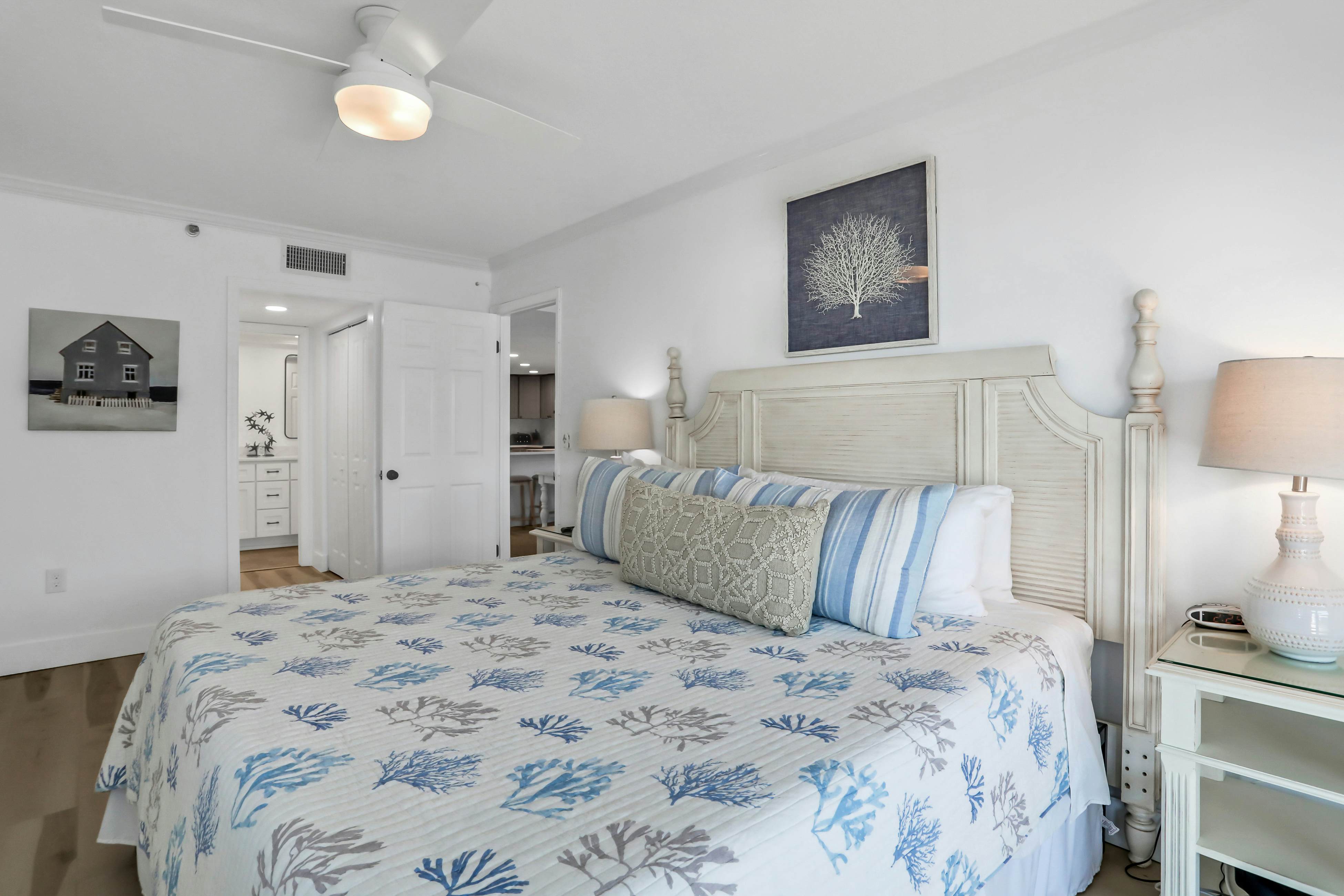 Perfectly poised condo with fabulous Gulf and Intracoastal views