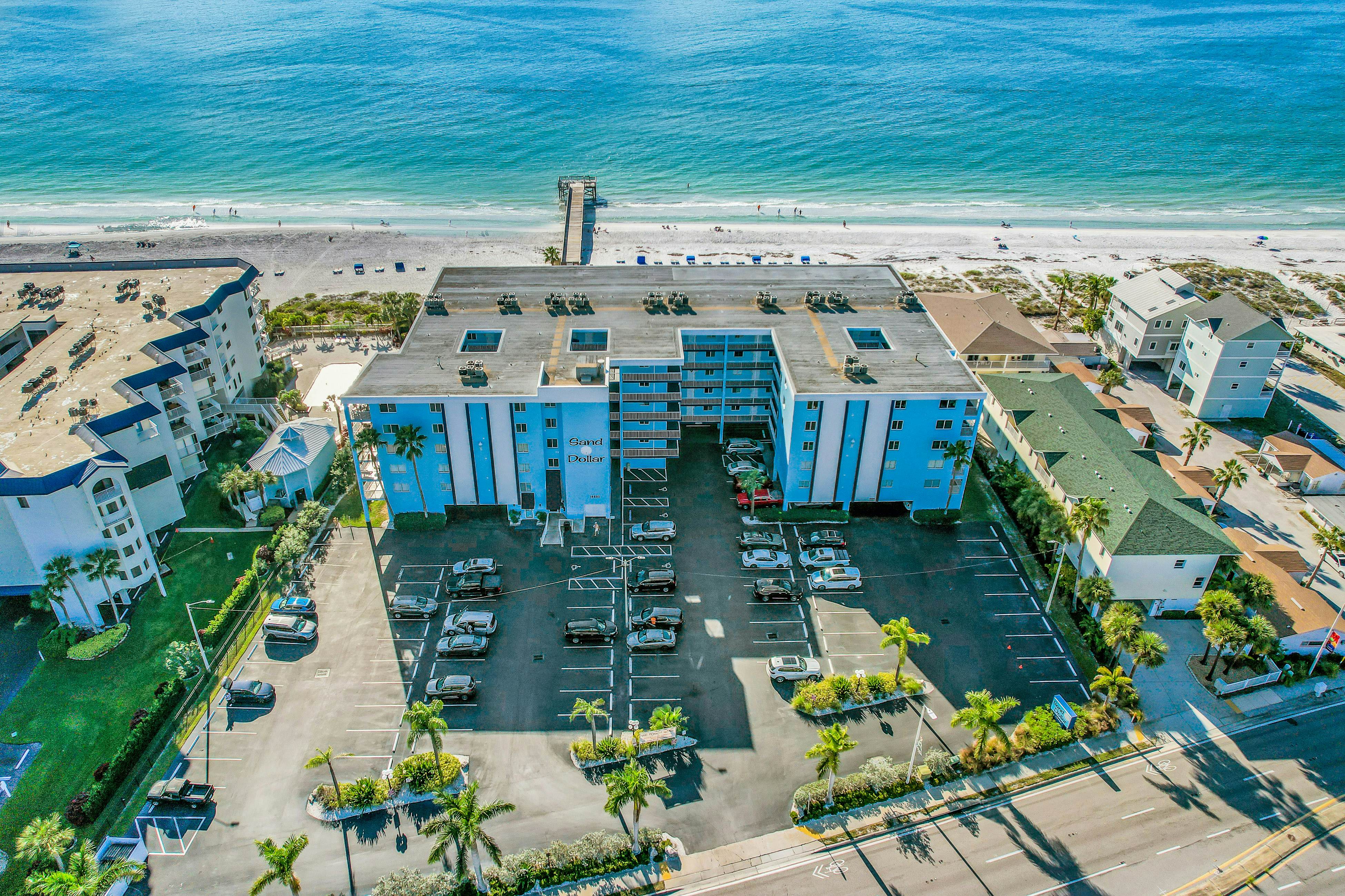 Perfectly poised condo with fabulous Gulf and Intracoastal views