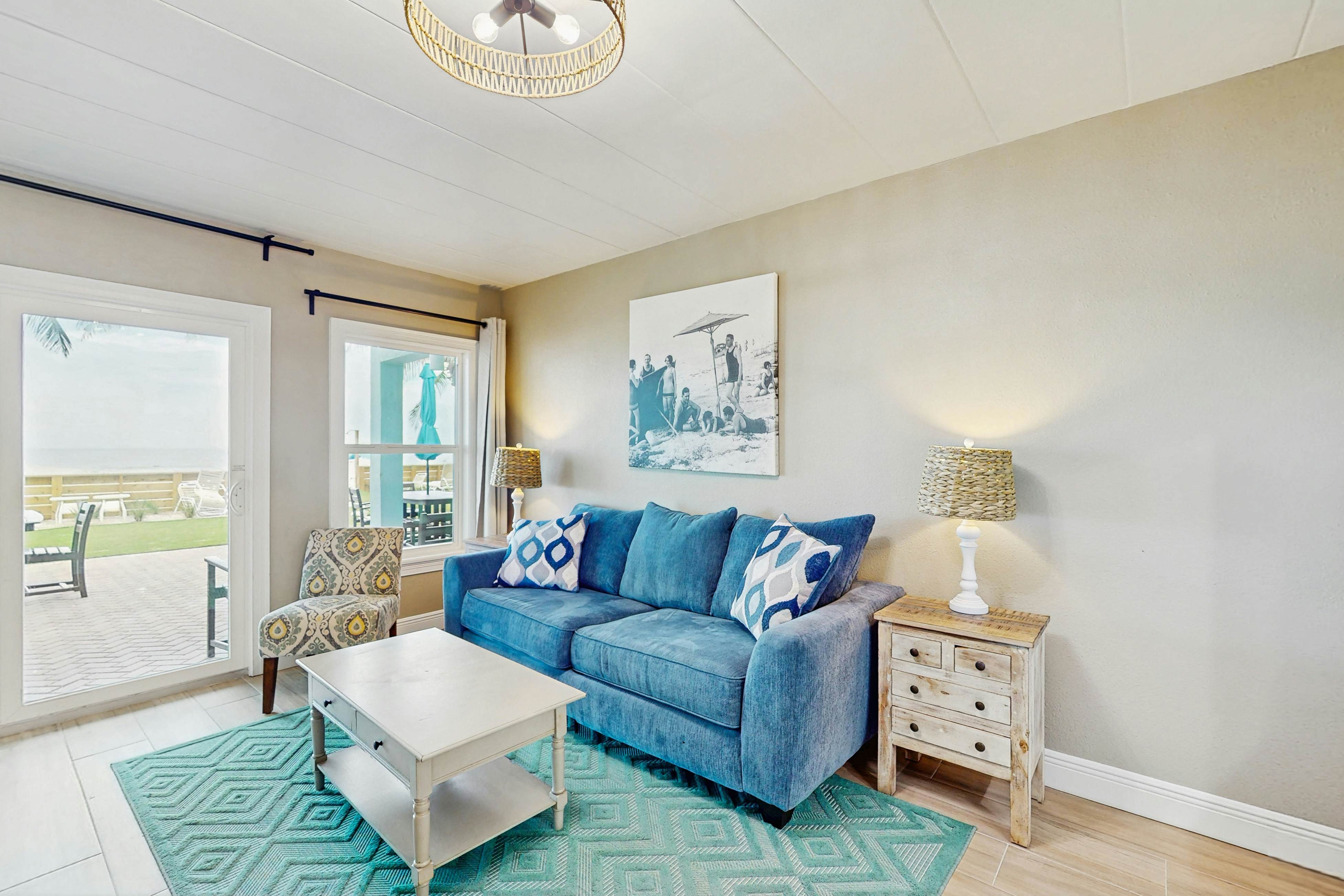 Gulf-front condo with full kitchen & central AC