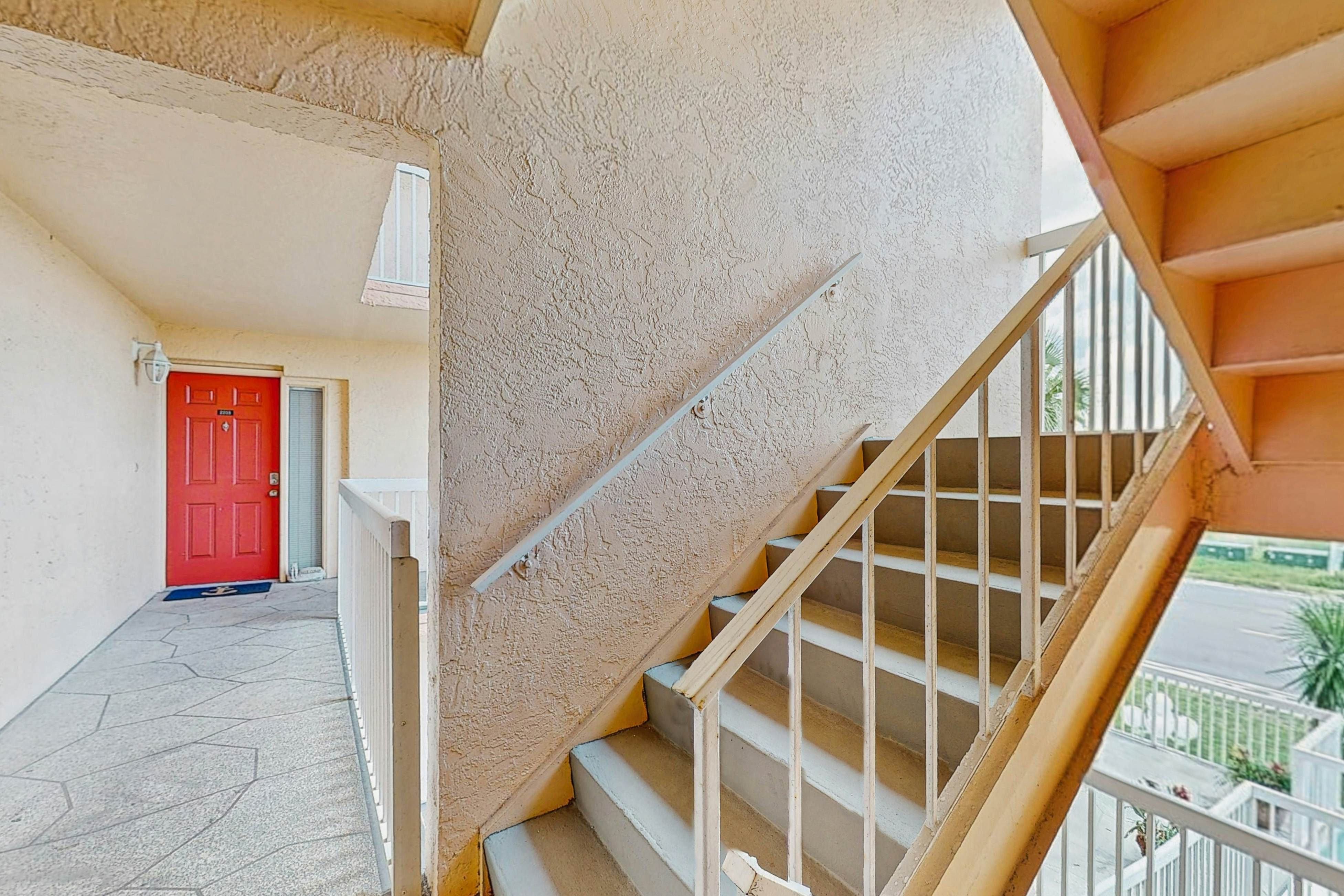 Seaside bliss with scenic Gulf-view balcony & beachfront heated pool & spa