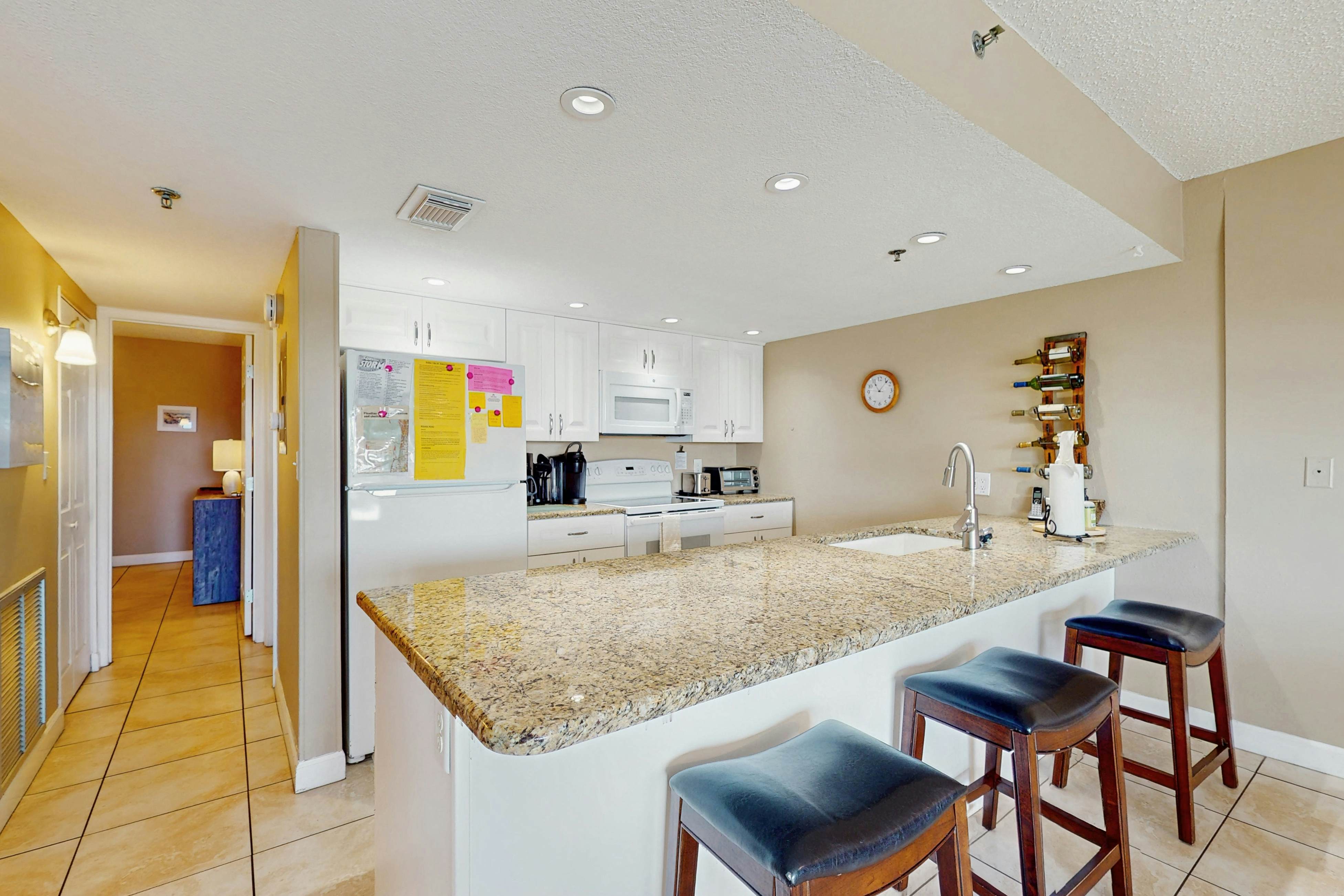 Water-view condo with heated Gulf-front- private balcony & central AC