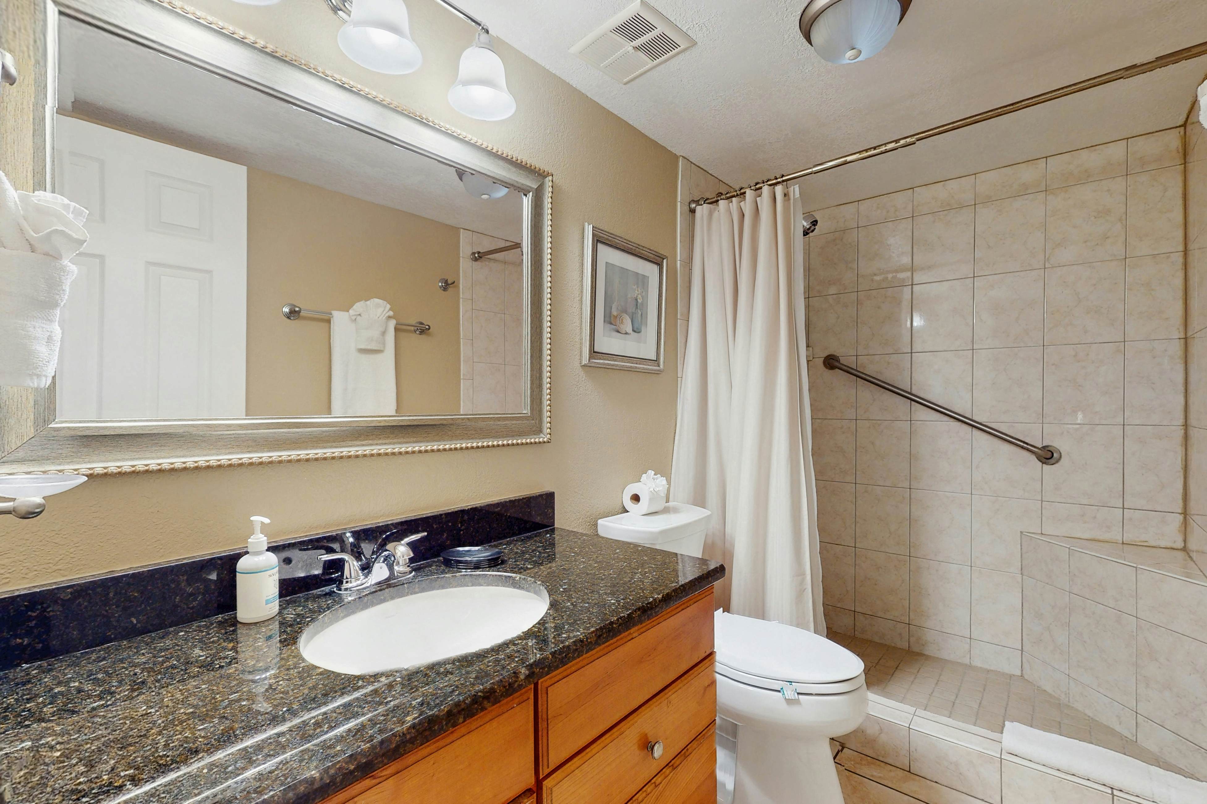 Water-view condo with heated Gulf-front- private balcony & central AC