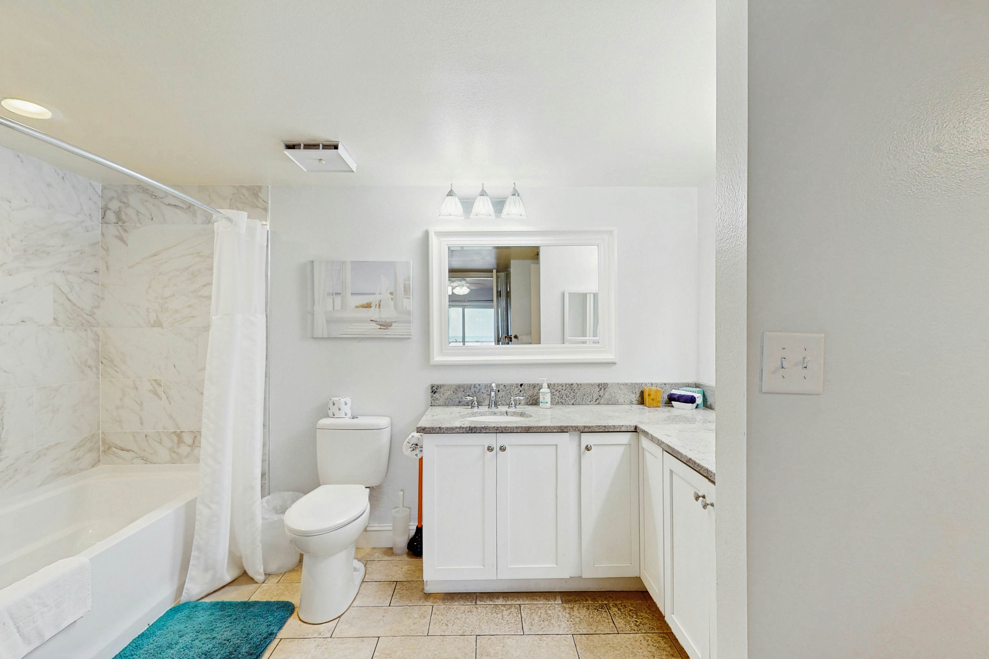 Charming condo with gorgeous Gulf views & beachfront heated pool & spa