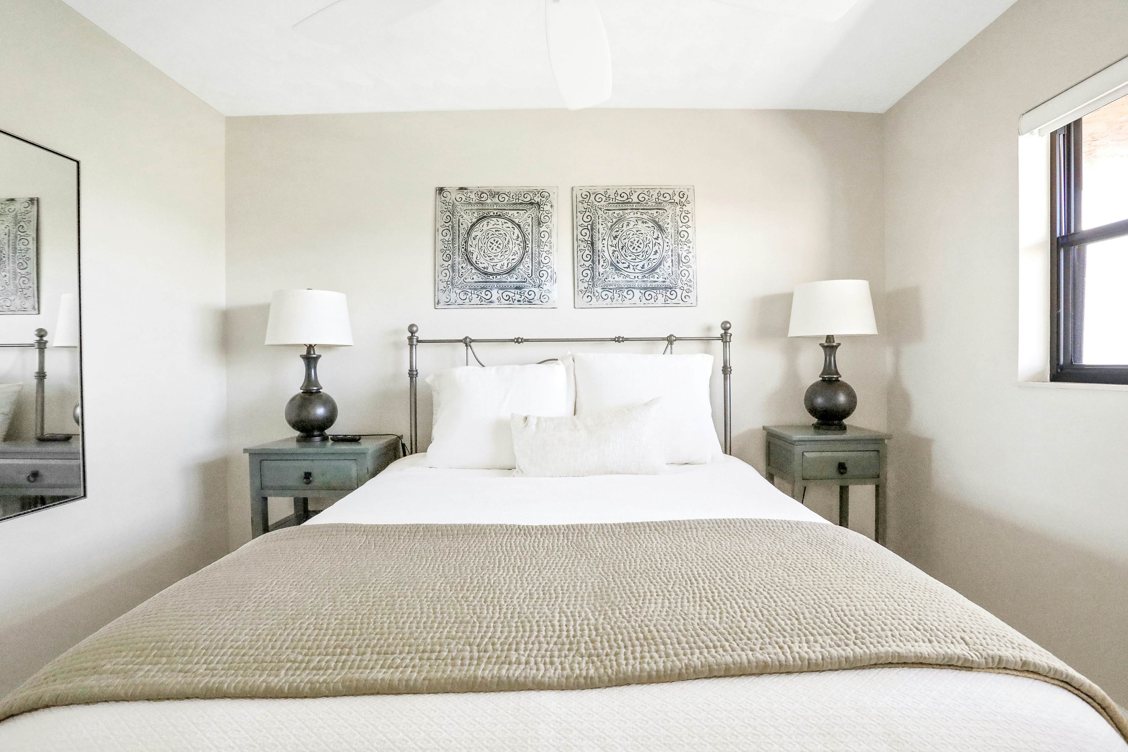 Elegant condo with water view near beach - pool & hot tub, fast WiFi & AC