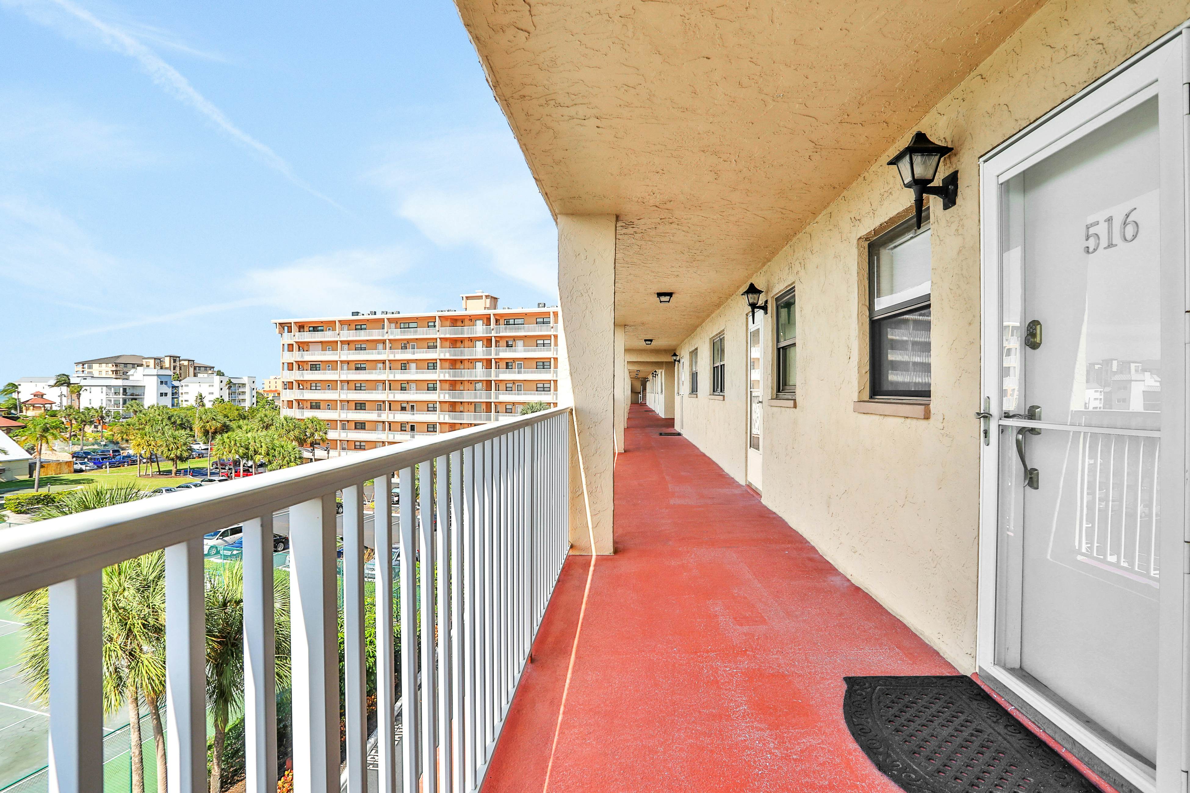 Elegant condo with water view near beach - pool & hot tub, fast WiFi & AC