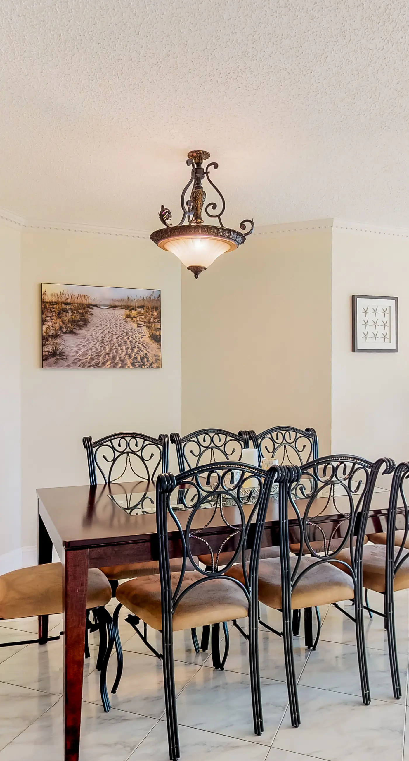Sunny beachfront condo with pool access to beach attractions