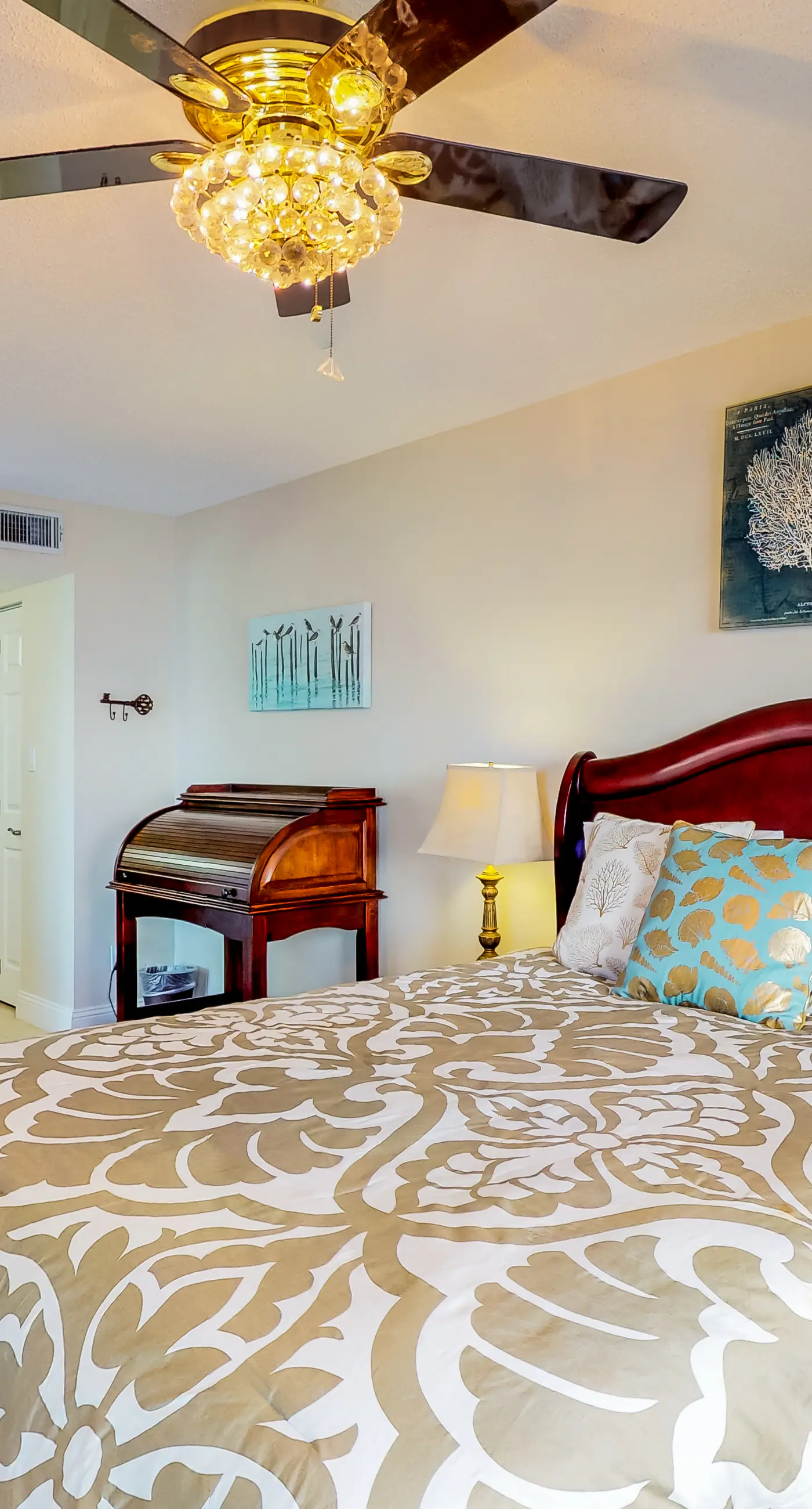 Sunny beachfront condo with pool access to beach attractions