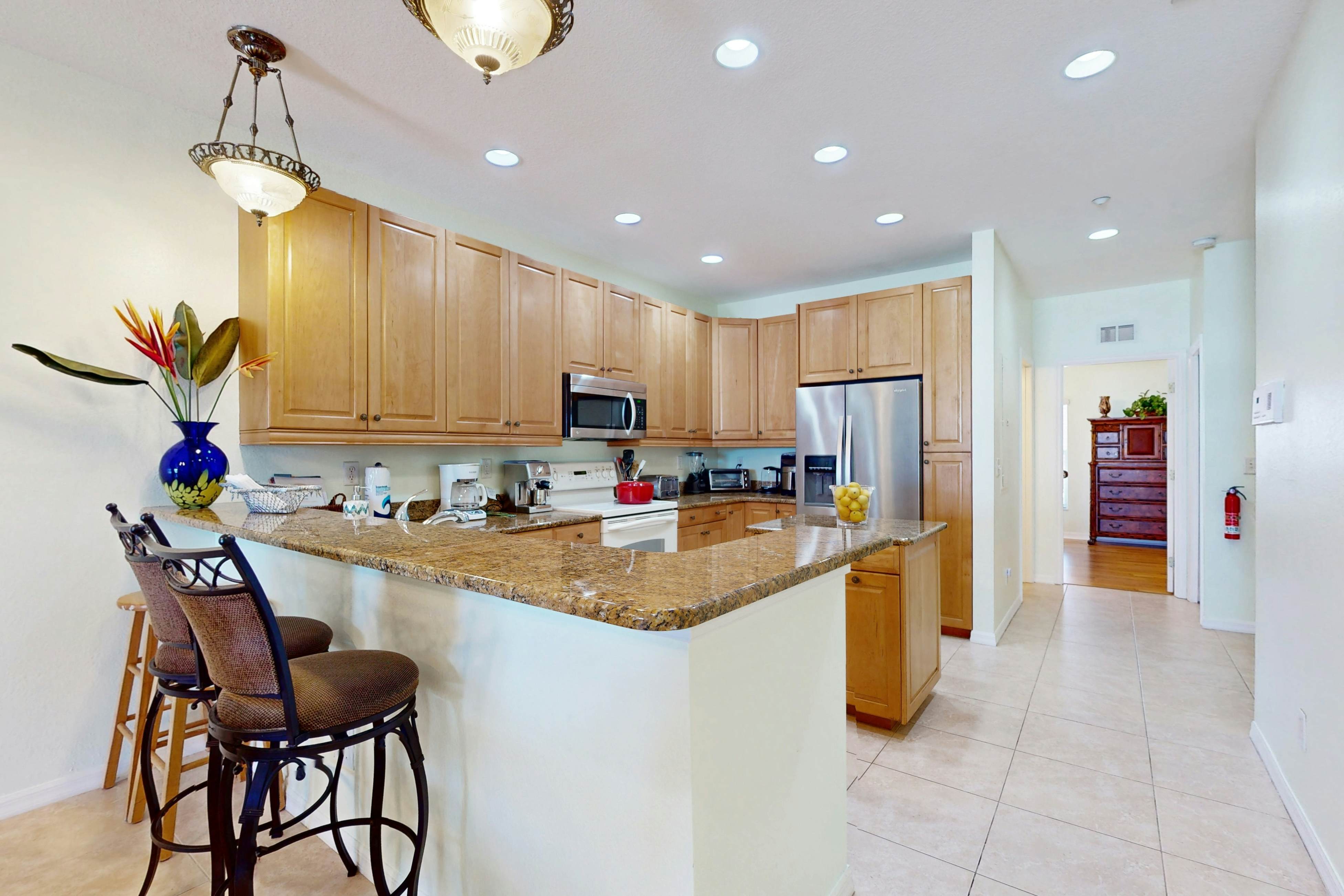 Gulf-front townhome right on the beach with pool & balcony - snowbird-friendly