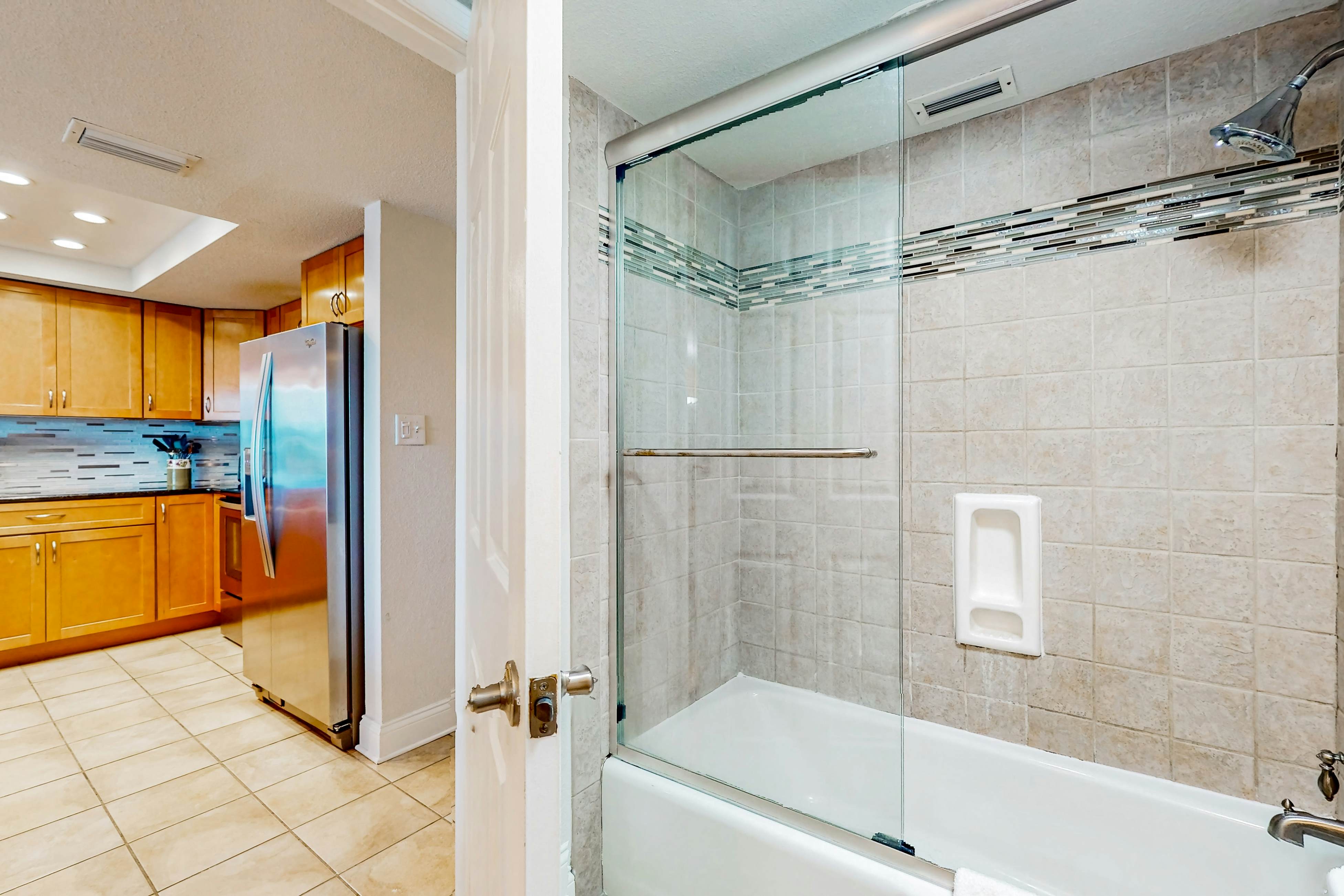 Family-Friendly Condo w/Balcony, Shared Grills, Outdoor Pool, Fast WiFi, & Views