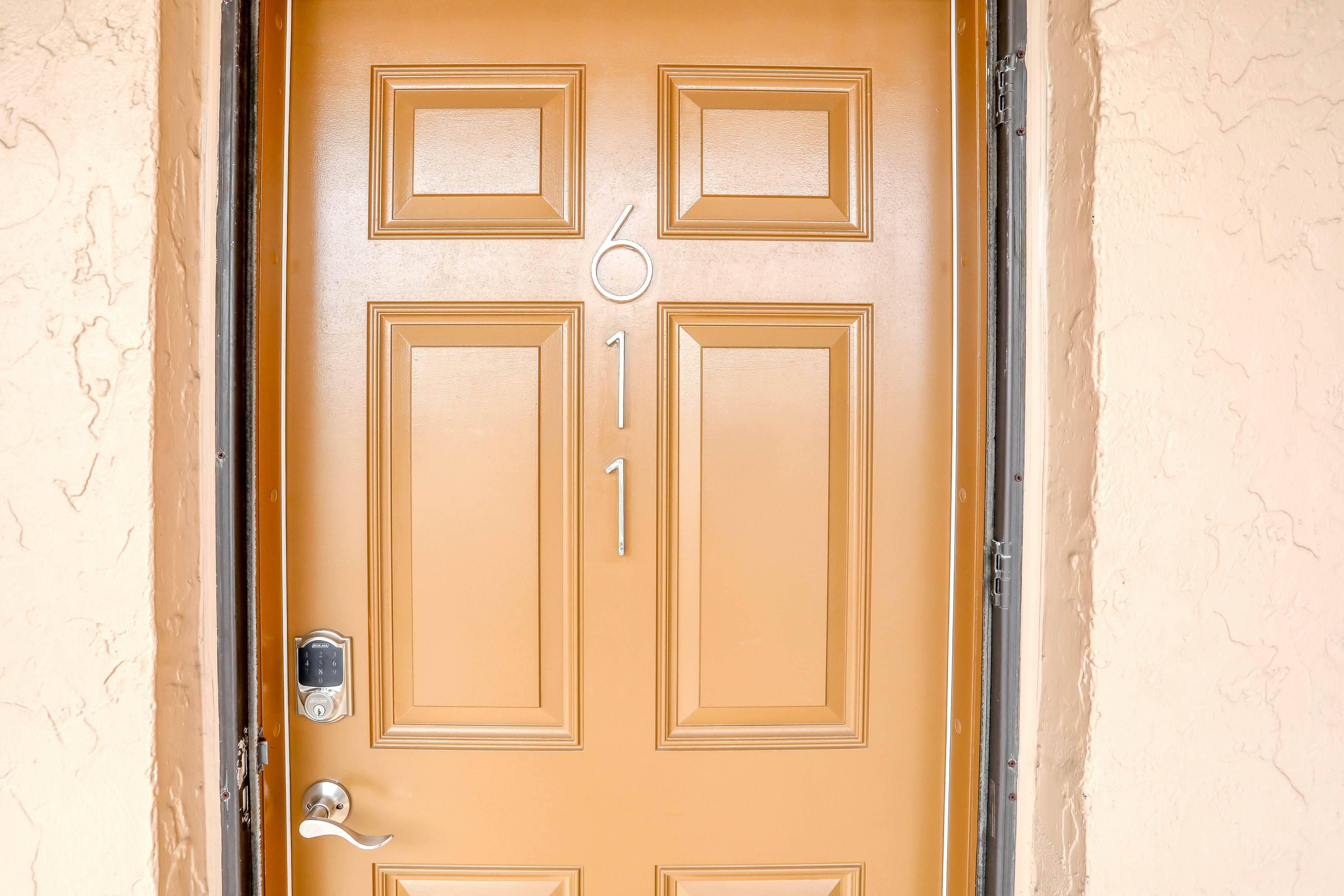 Delightful waterfront condo with sweeping views, beach access, balcony & pool