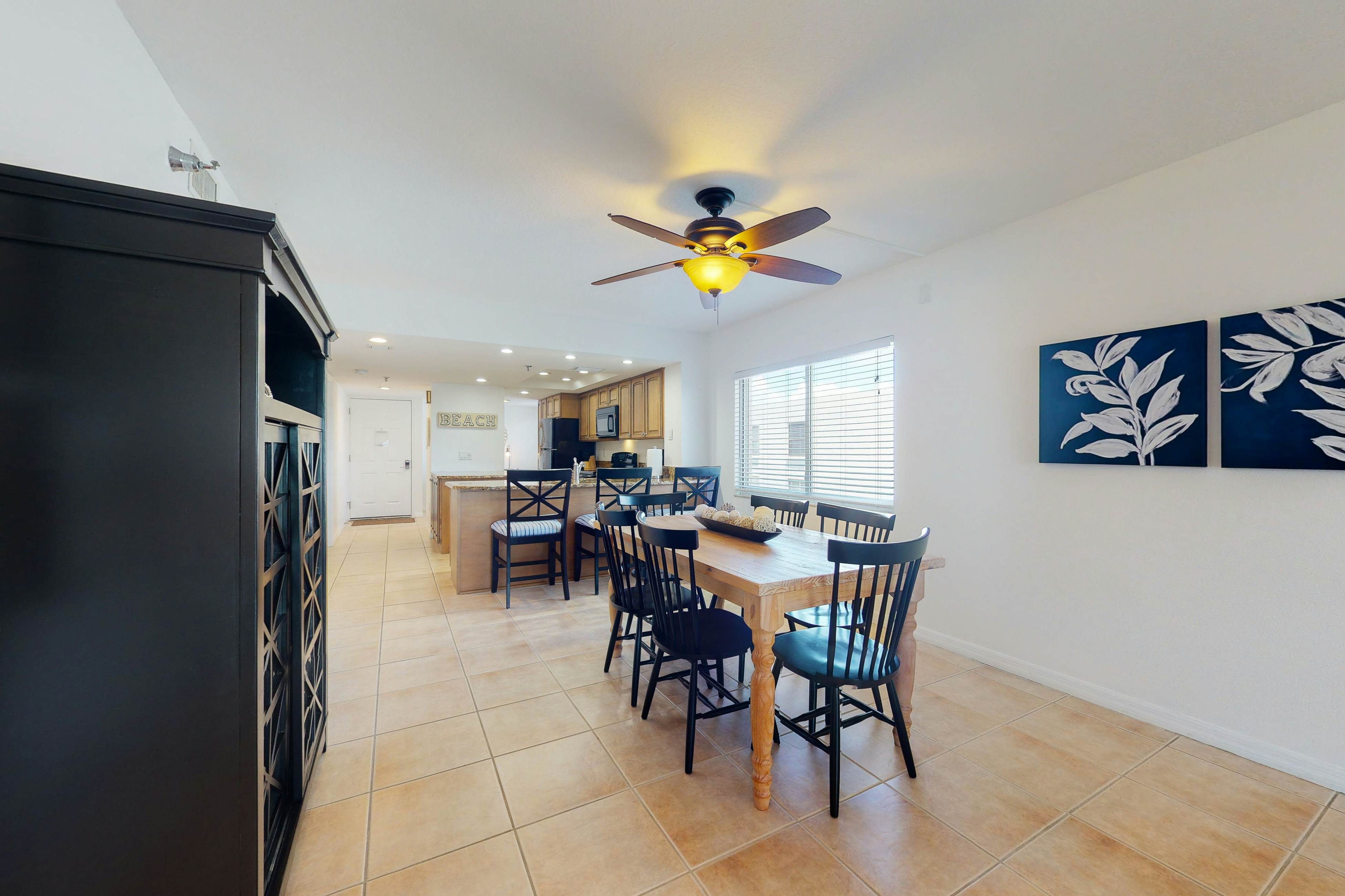 Beach condo with amazing views, heated pool, hot tub, central AC & W/D