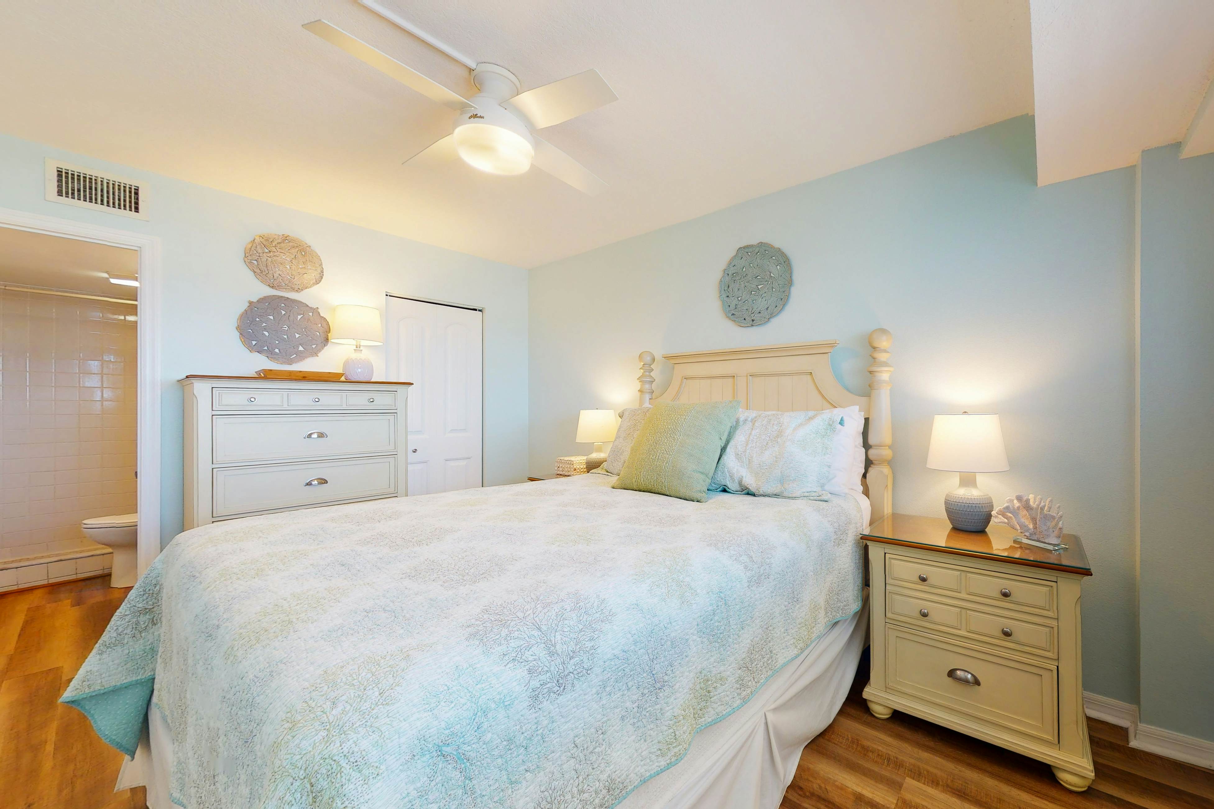 Beach condo with amazing views, heated pool, hot tub, central AC & W/D