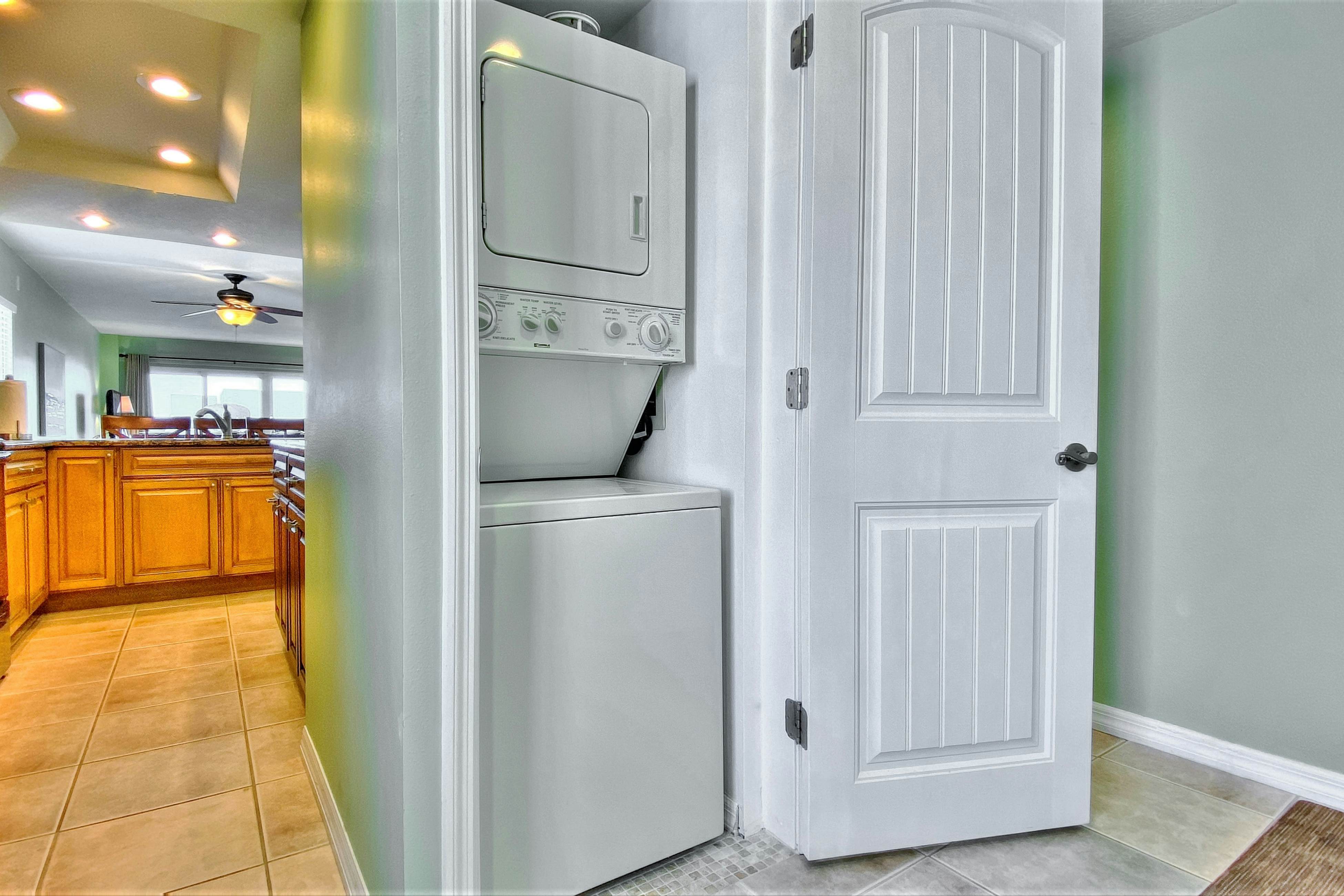 Beach condo with amazing views, heated pool, hot tub, central AC & W/D