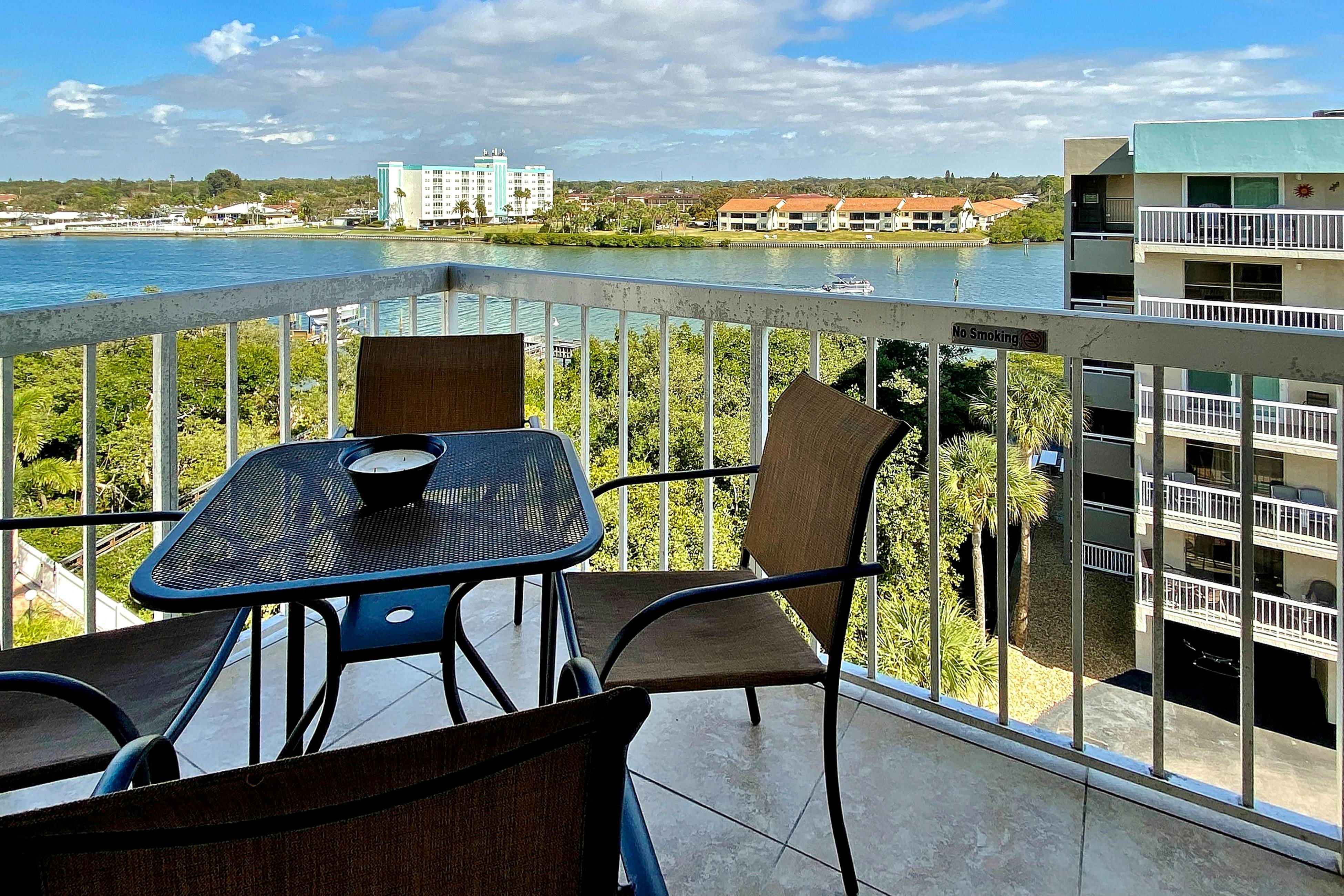 Beach condo with amazing views, heated pool, hot tub, central AC & W/D