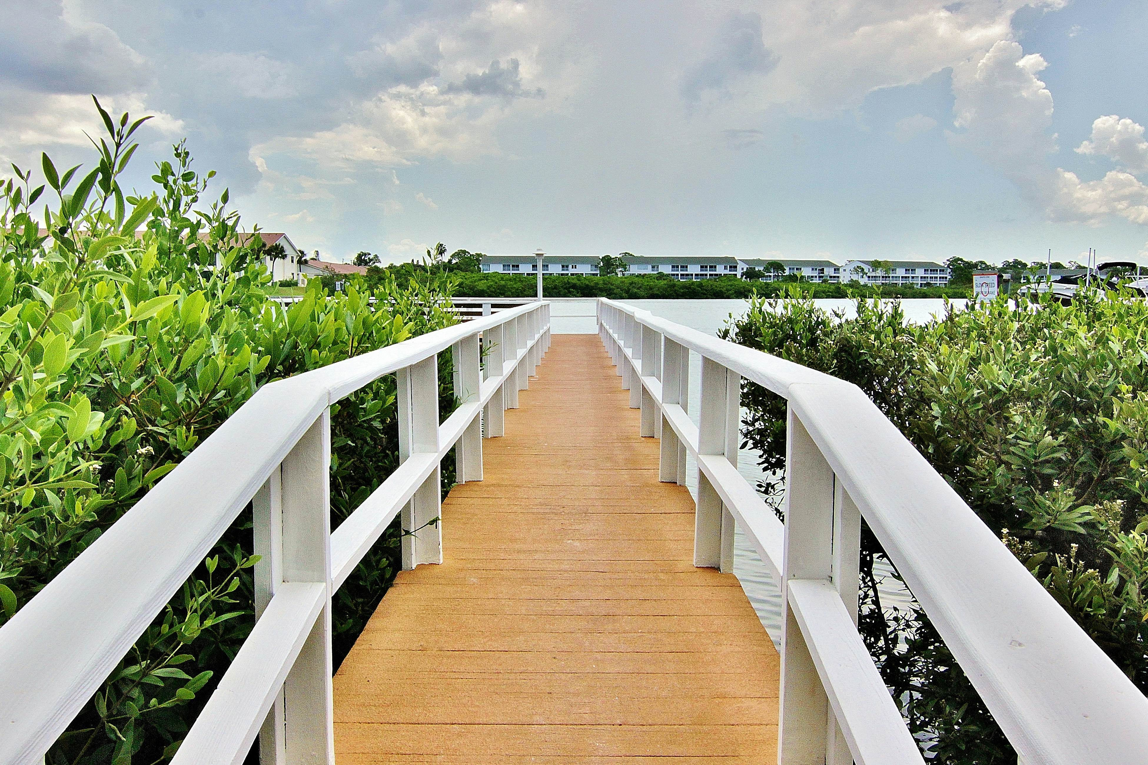 Beach condo with amazing views, heated pool, hot tub, central AC & W/D