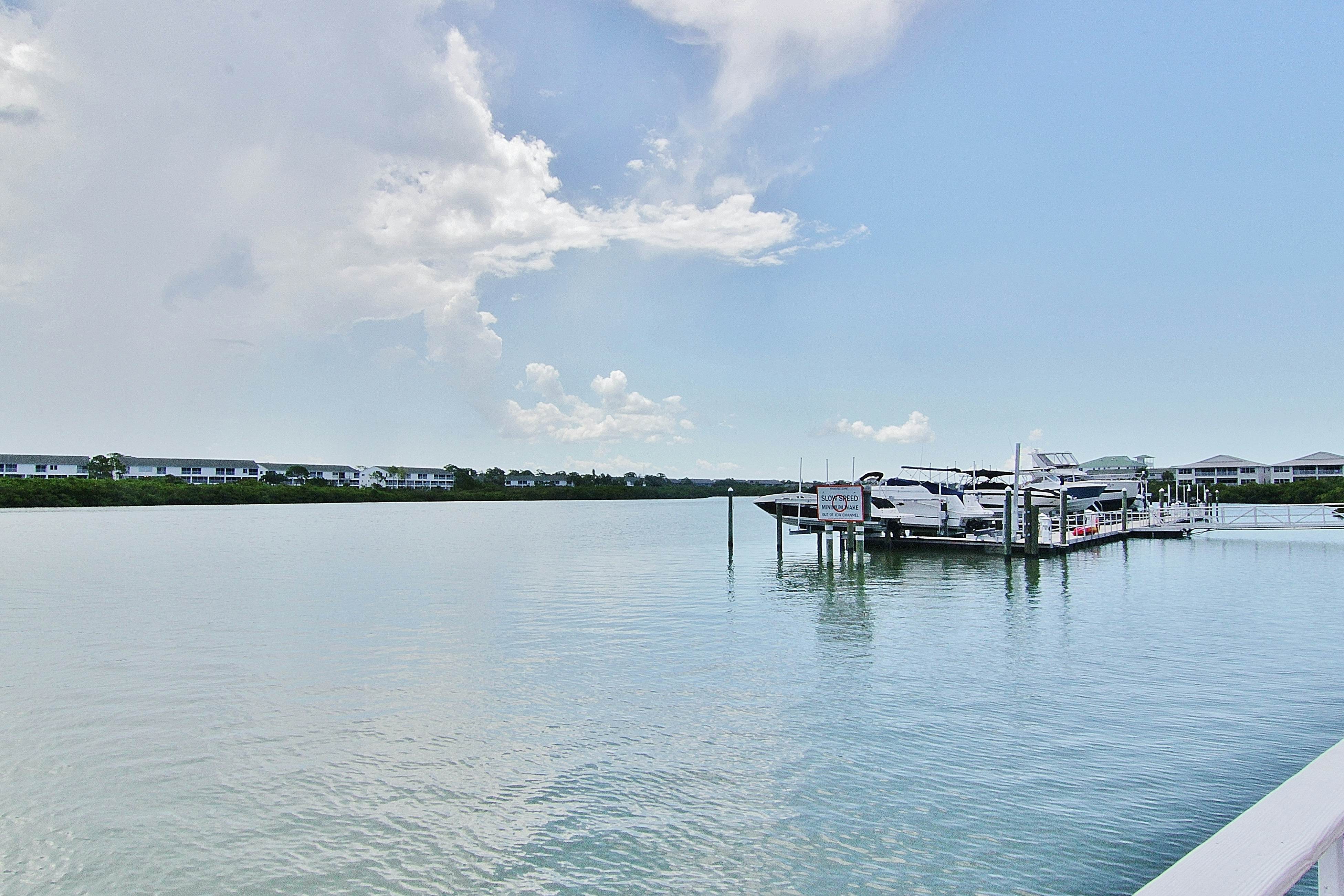 Gulf-side condo with heated pool, hot tub, central AC & W/D - snowbird-friendly