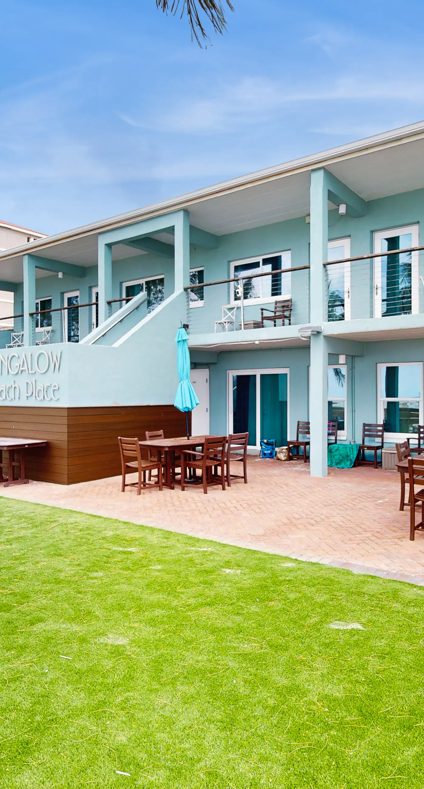 Gulf front condo top floor beach access full kitchen and central AC