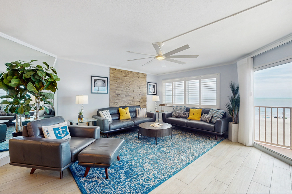 Spacious cottage with glorious Gulf view and beachfront heated pool and spa