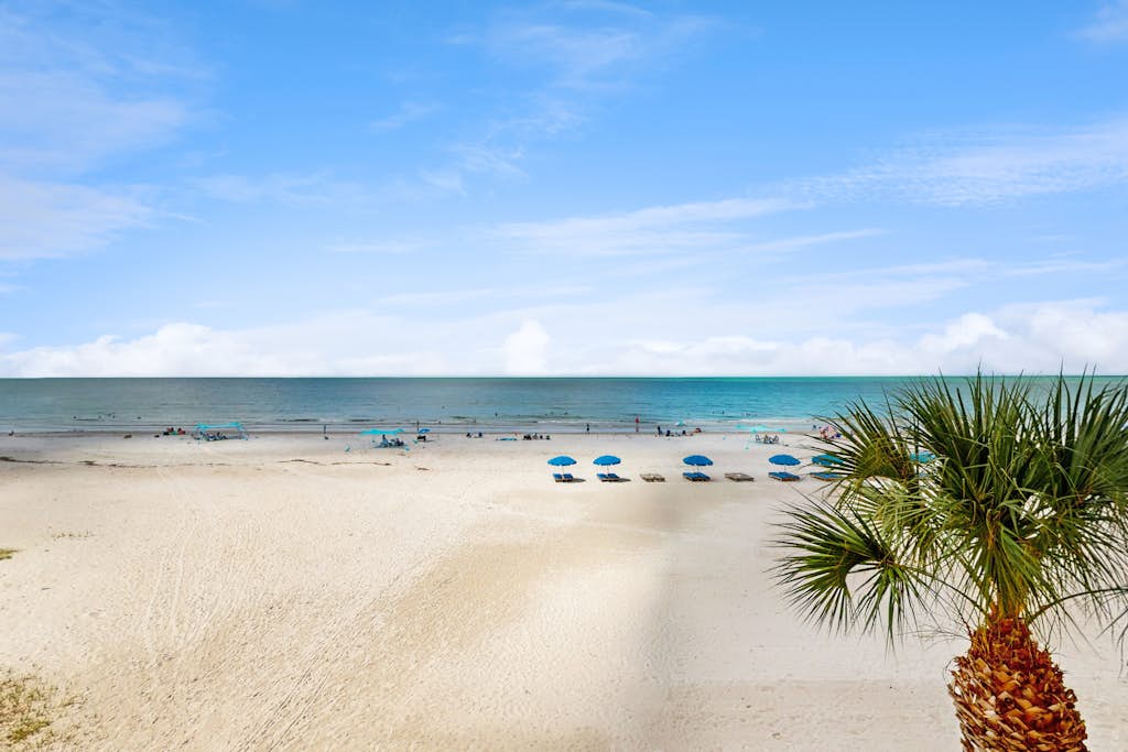 Spacious cottage with glorious Gulf view and beachfront heated pool and spa