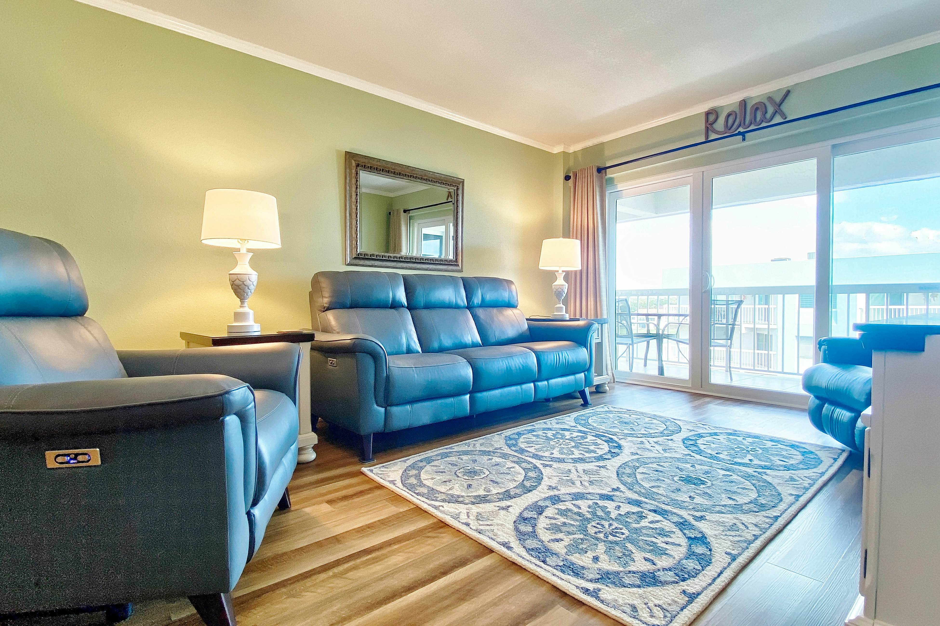 Water-view getaway with heated pool, hot tub, central AC & W/D - snowbird-friendly