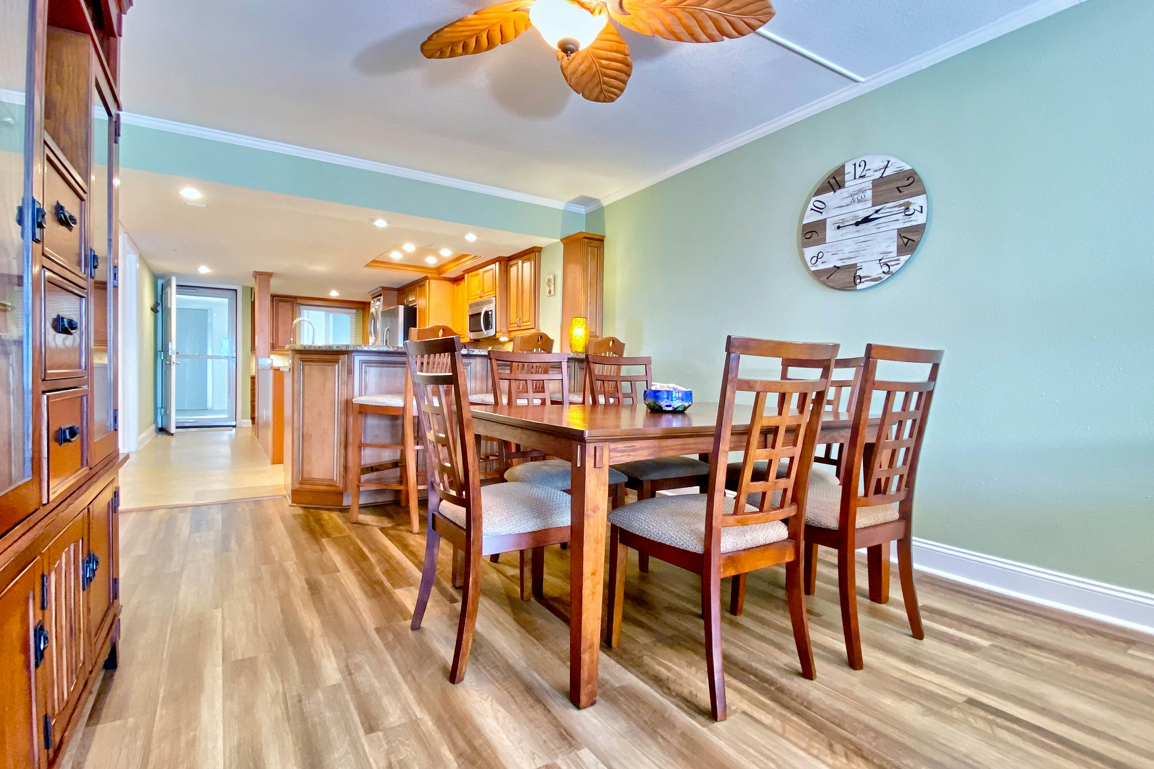 Water-view getaway with heated pool, hot tub, central AC & W/D - snowbird-friendly