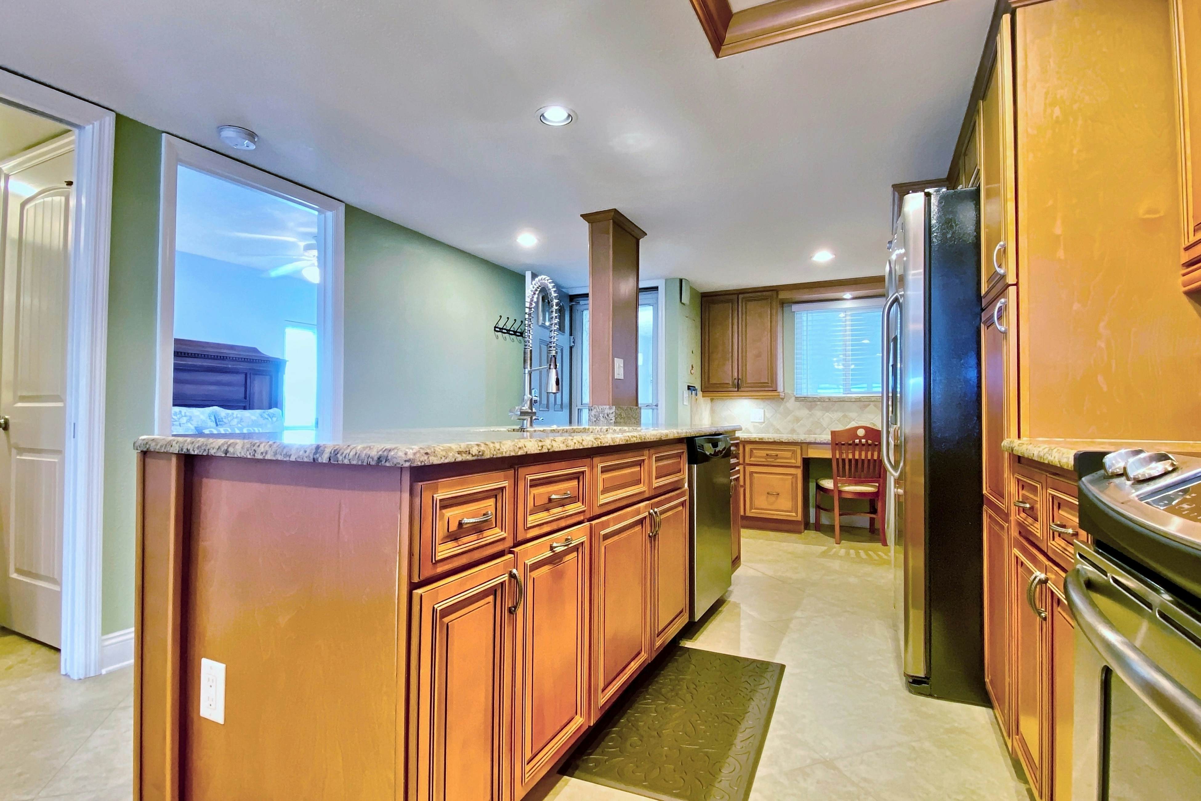 Water-view getaway with heated pool, hot tub, central AC & W/D - snowbird-friendly