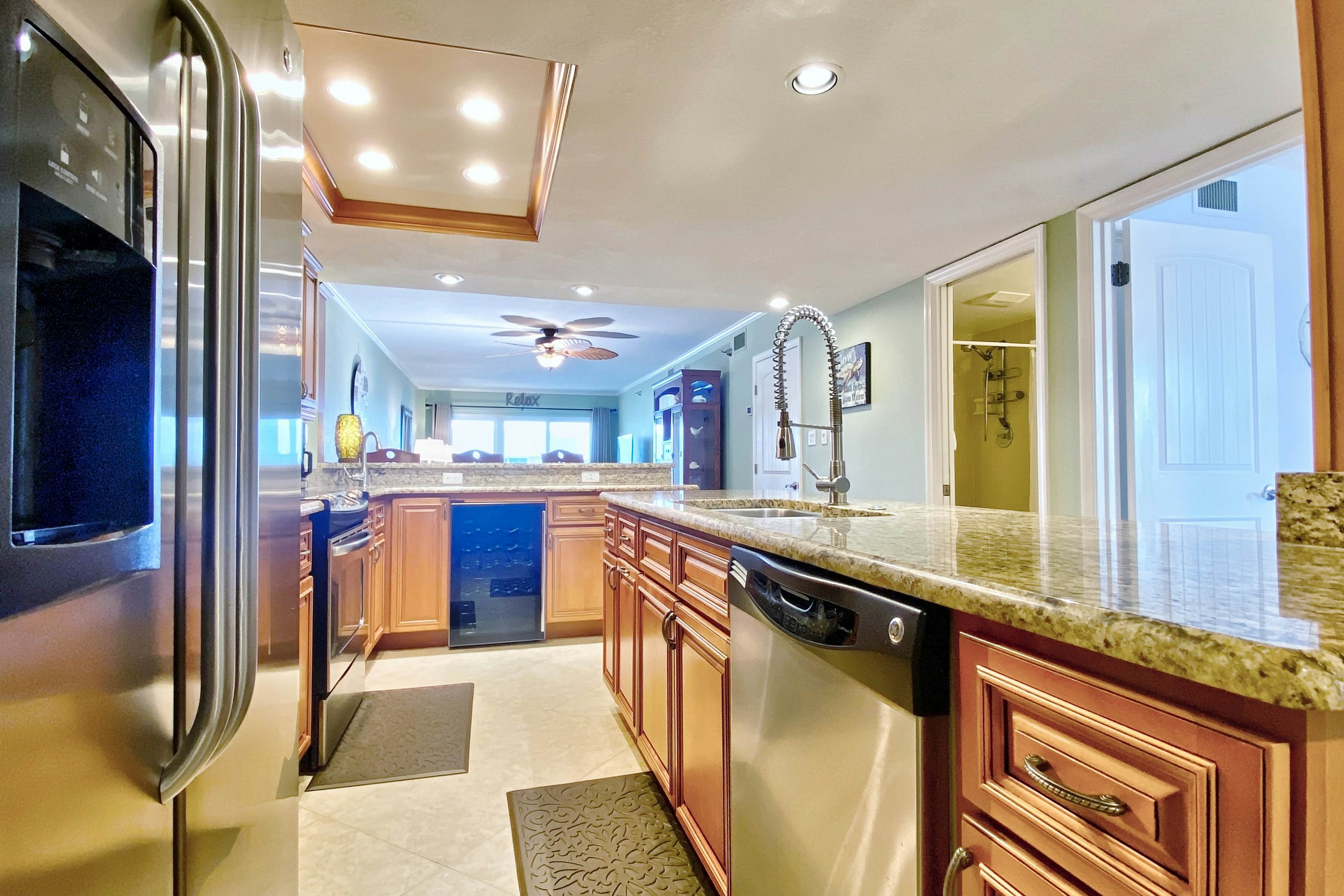 Water-view getaway with heated pool, hot tub, central AC & W/D - snowbird-friendly