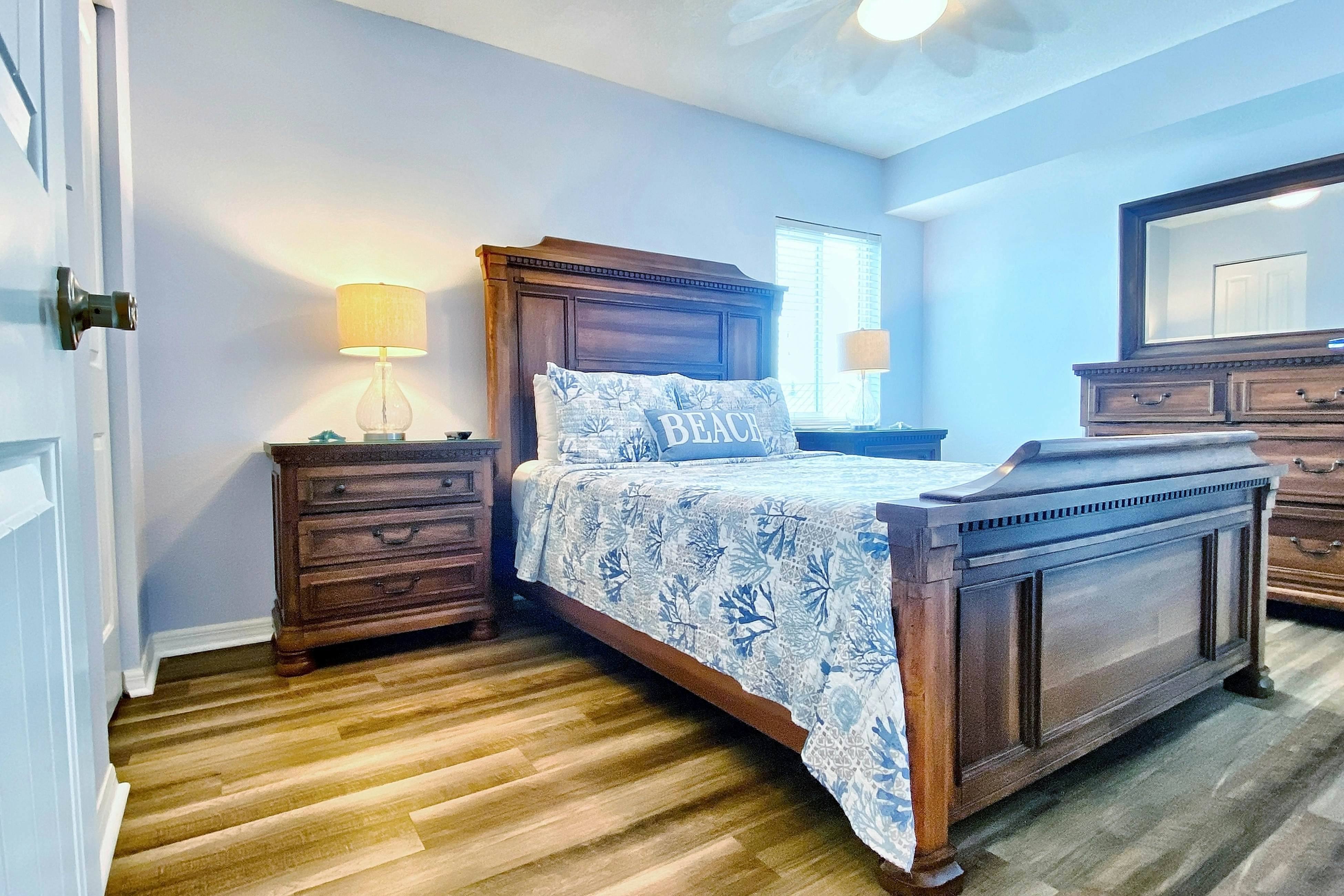 Water-view getaway with heated pool, hot tub, central AC & W/D - snowbird-friendly