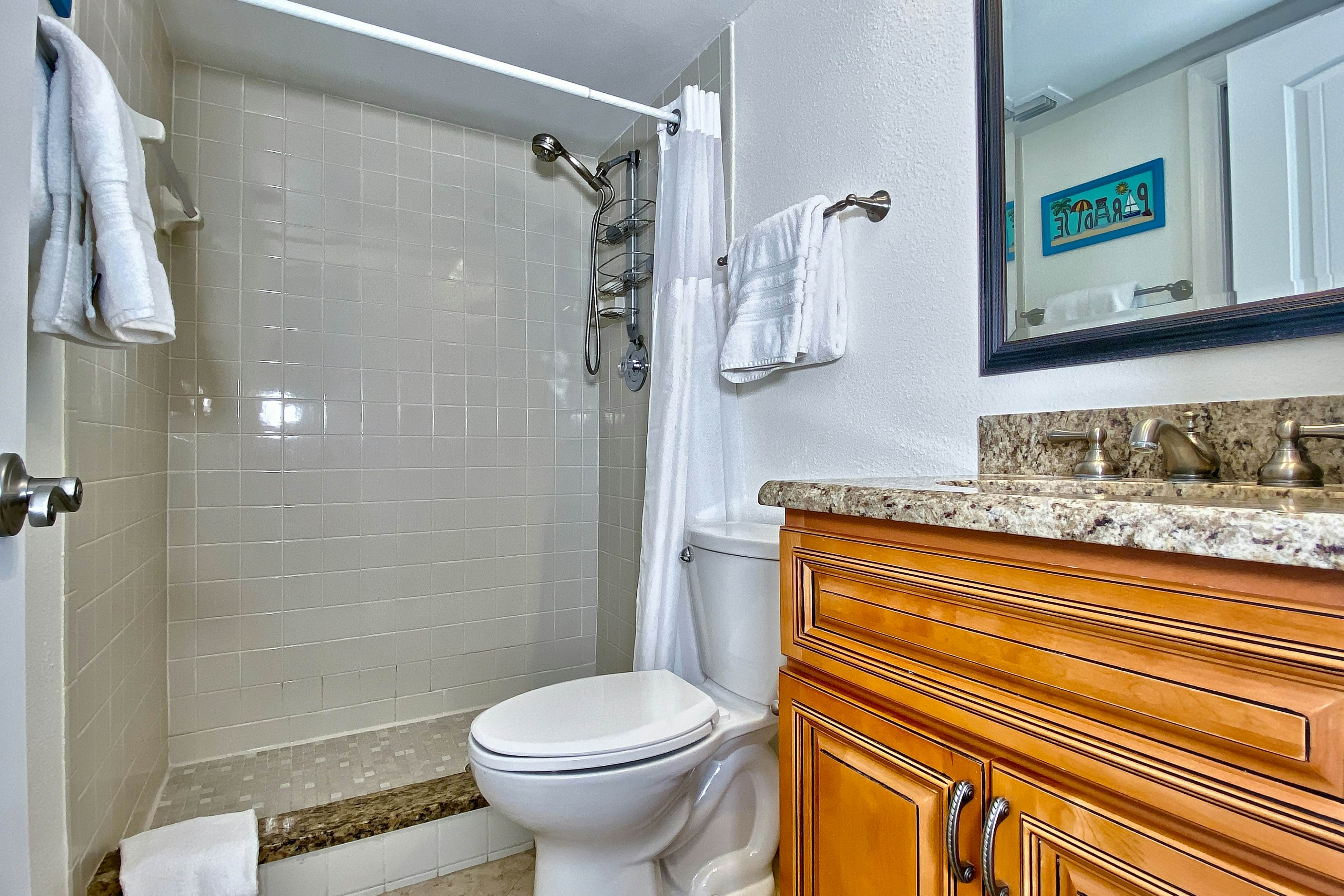 Water-view getaway with heated pool, hot tub, central AC & W/D - snowbird-friendly