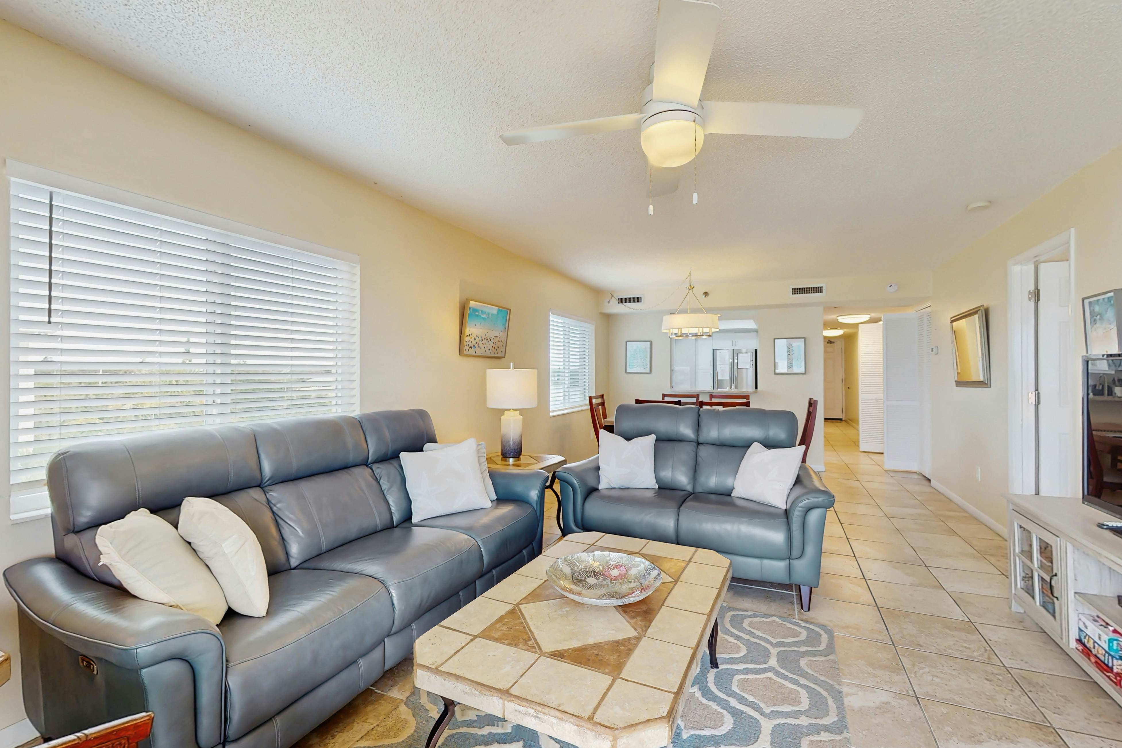 Sand Castle condo with Gulf-view balcony, heated pool, hot tub & beach access