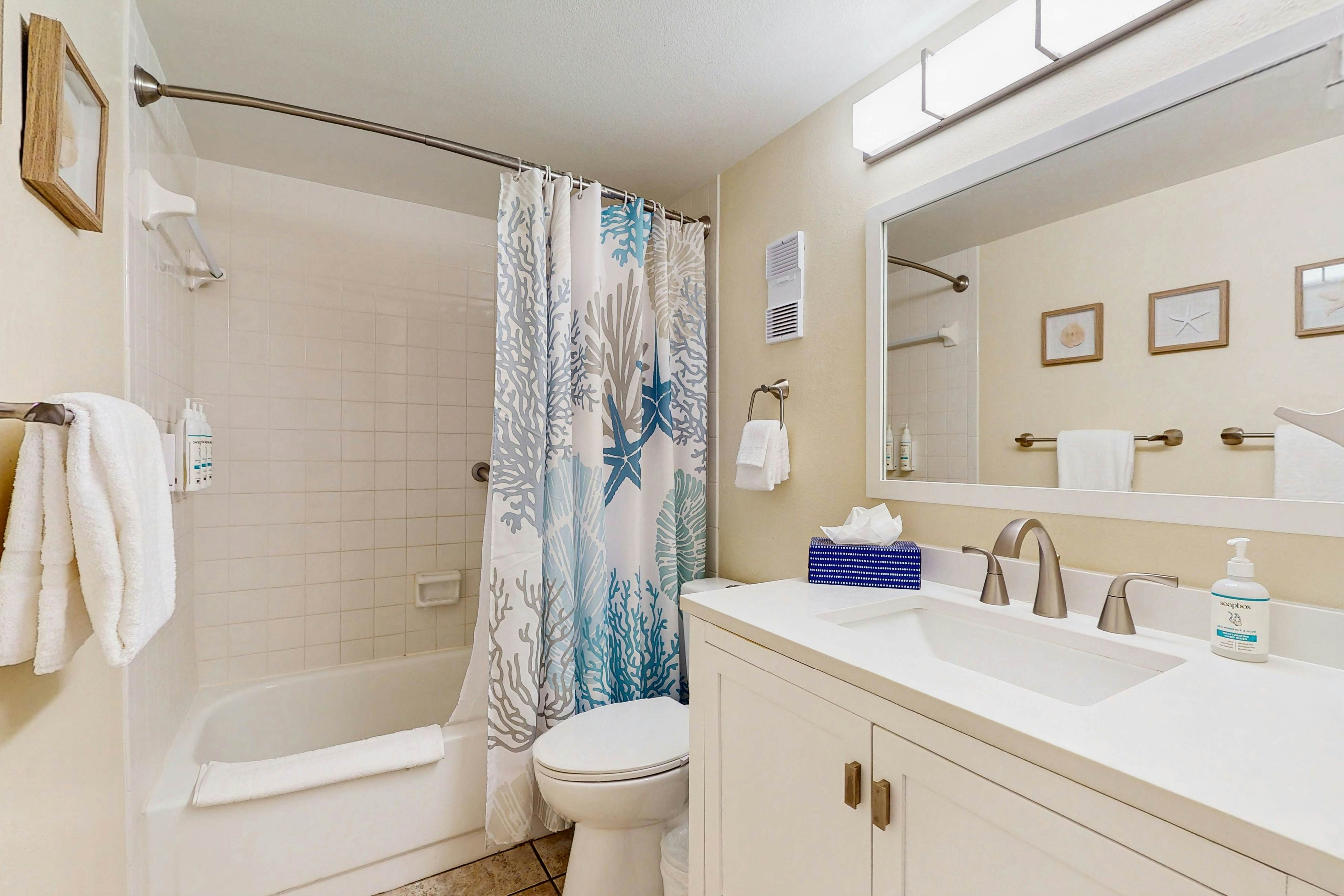 Sand Castle condo with Gulf-view balcony, heated pool, hot tub & beach access