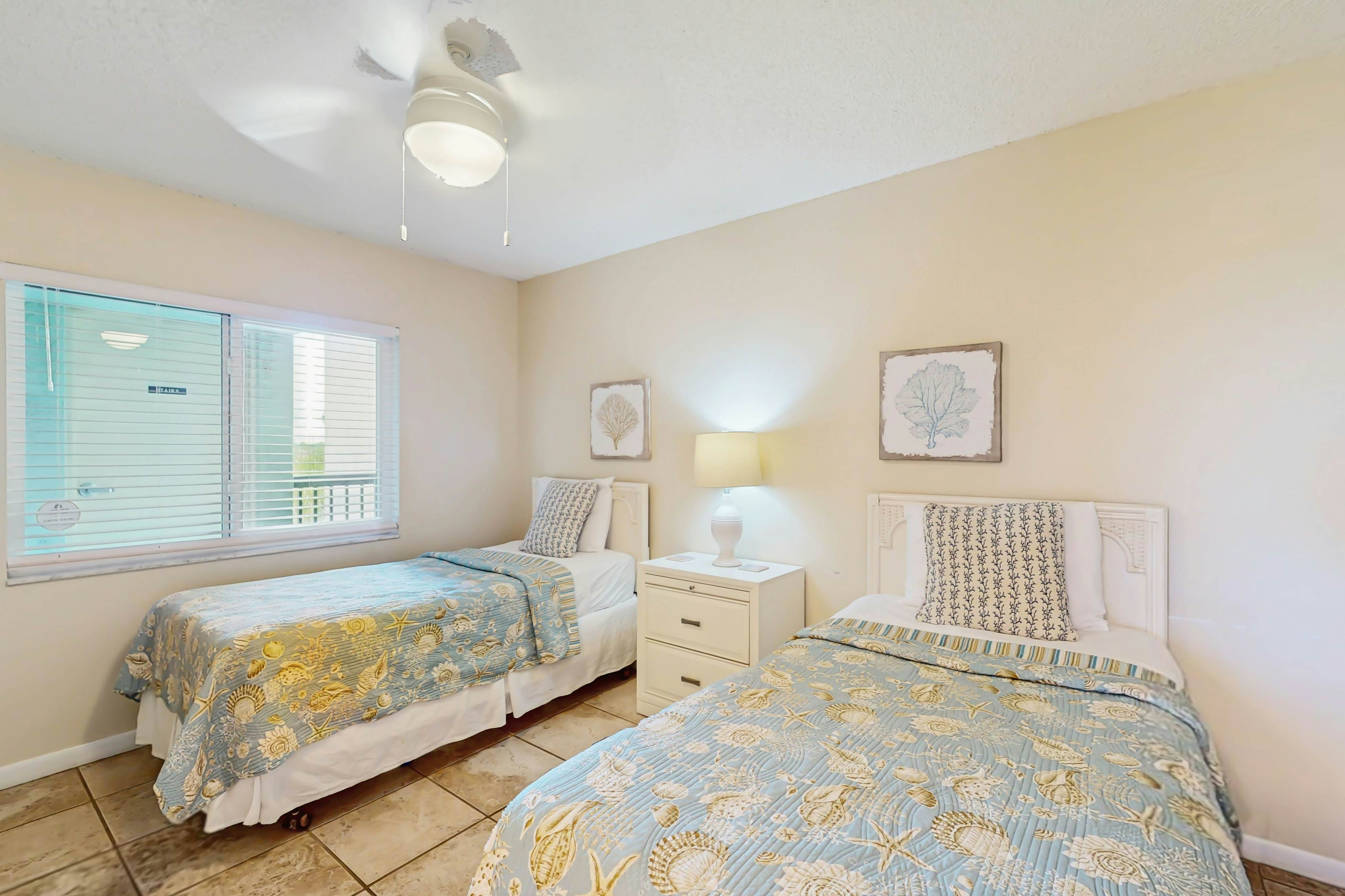 Sand Castle condo with Gulf-view balcony, heated pool, hot tub & beach access