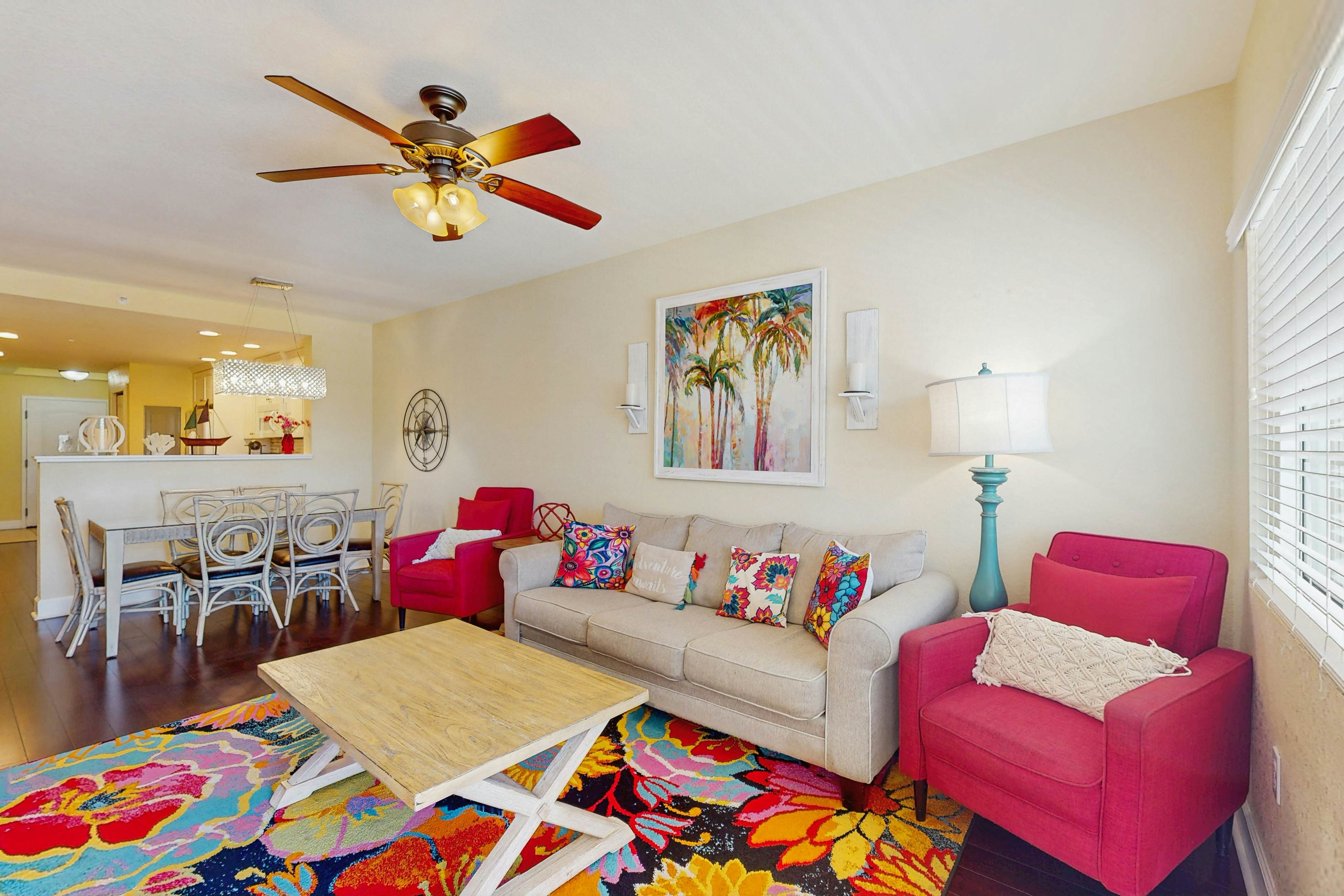 Stylish, snowbird-friendly condo near the beach with AC & W/D - dog-friendly