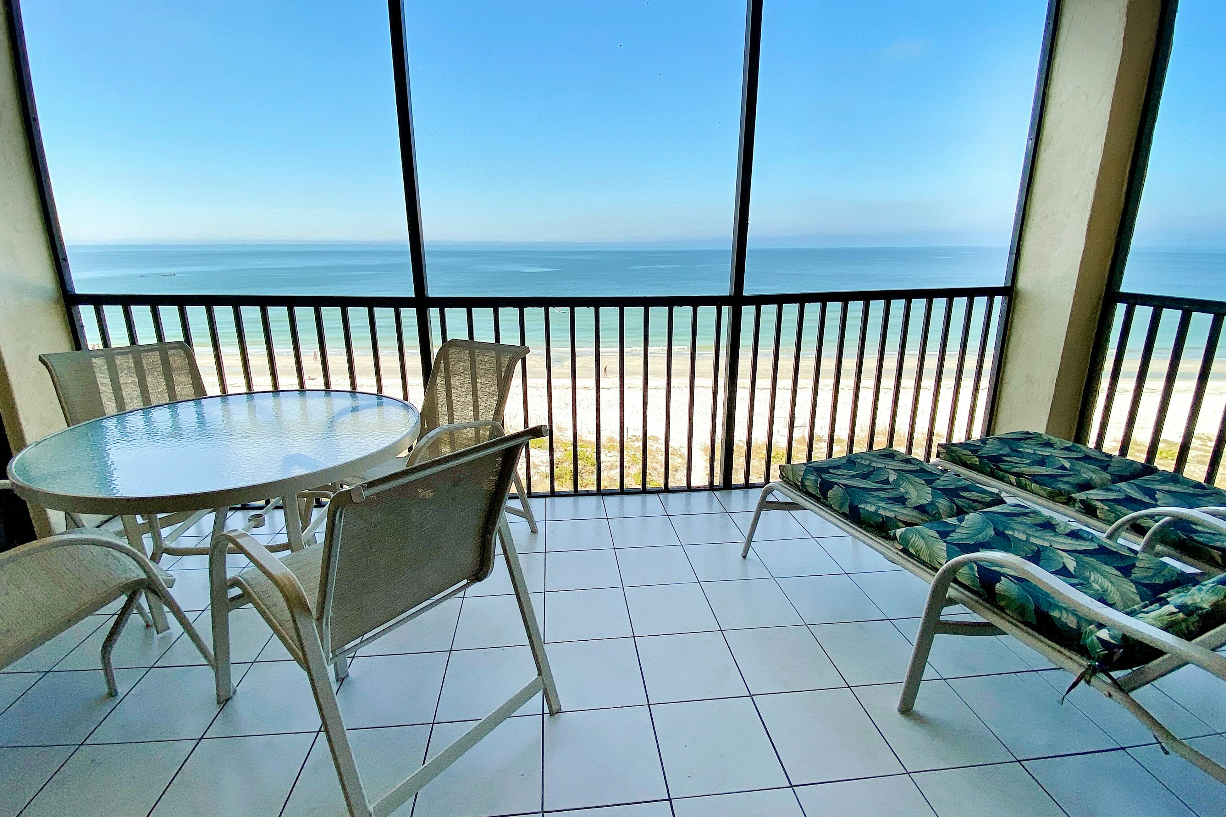 Pristine condo with sweeping Gulf views, pool, sauna, & tennis