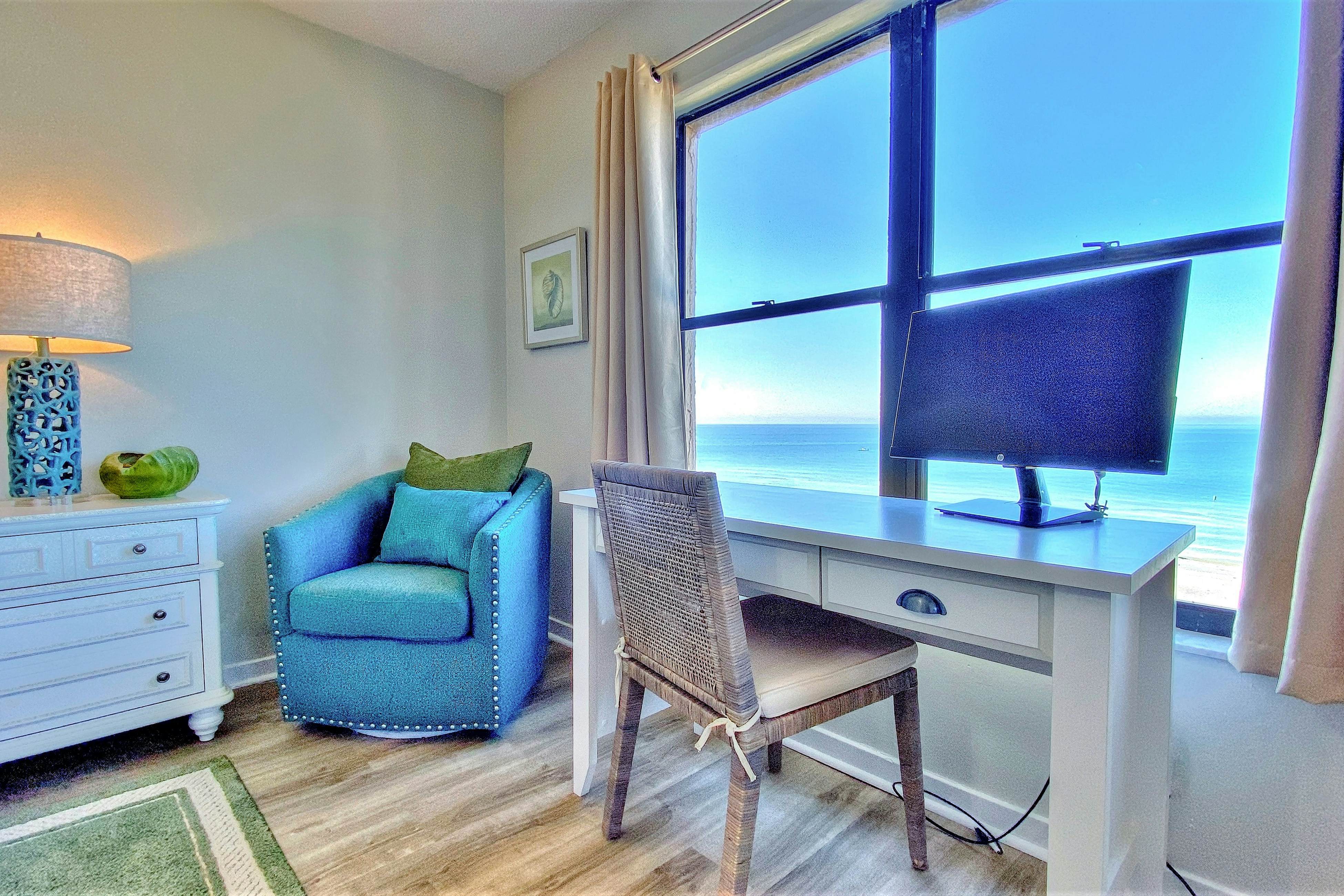 Pristine condo with sweeping Gulf views, pool, sauna, & tennis