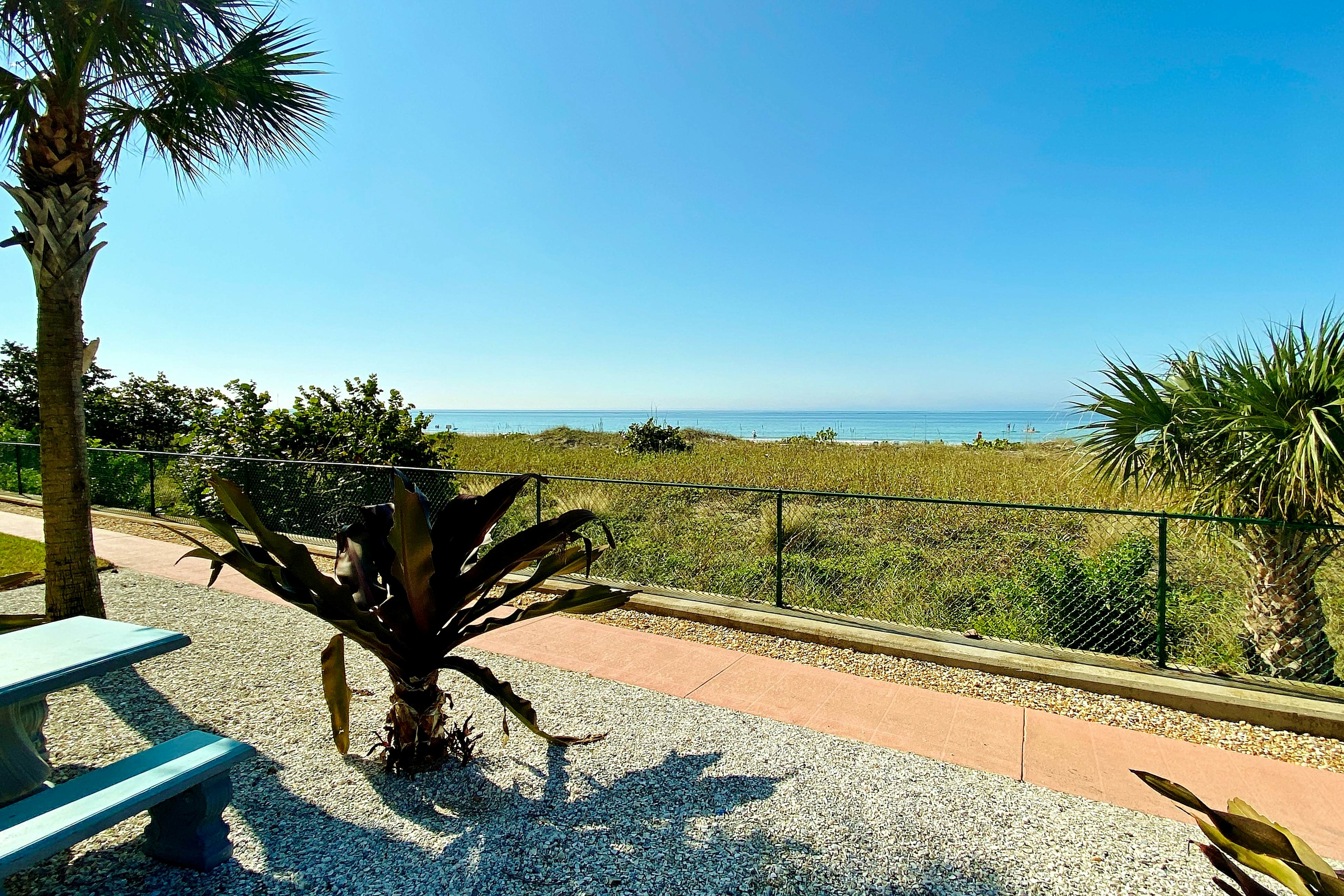 Pristine condo with sweeping Gulf views, pool, sauna, & tennis