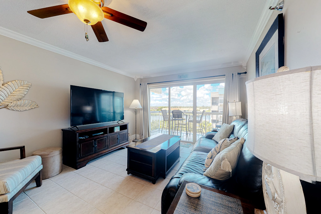 Waterfront condo with heated pool hot tub central AC and WD snowbird friendly